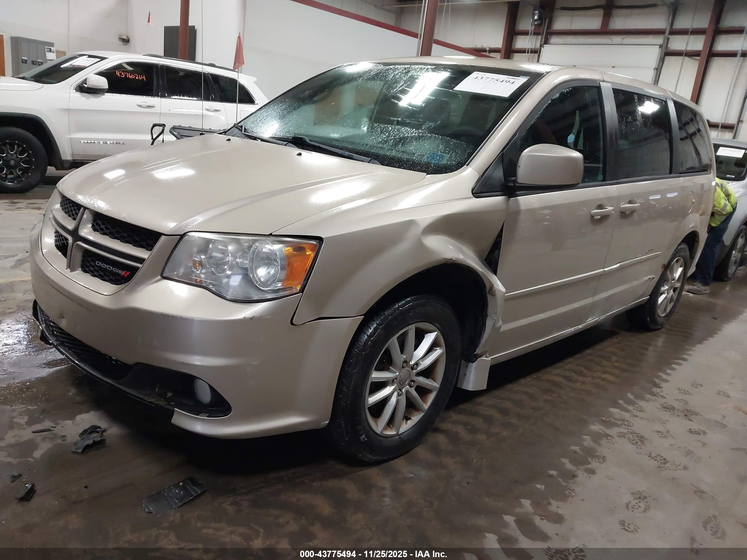 DODGE GRAND image 2