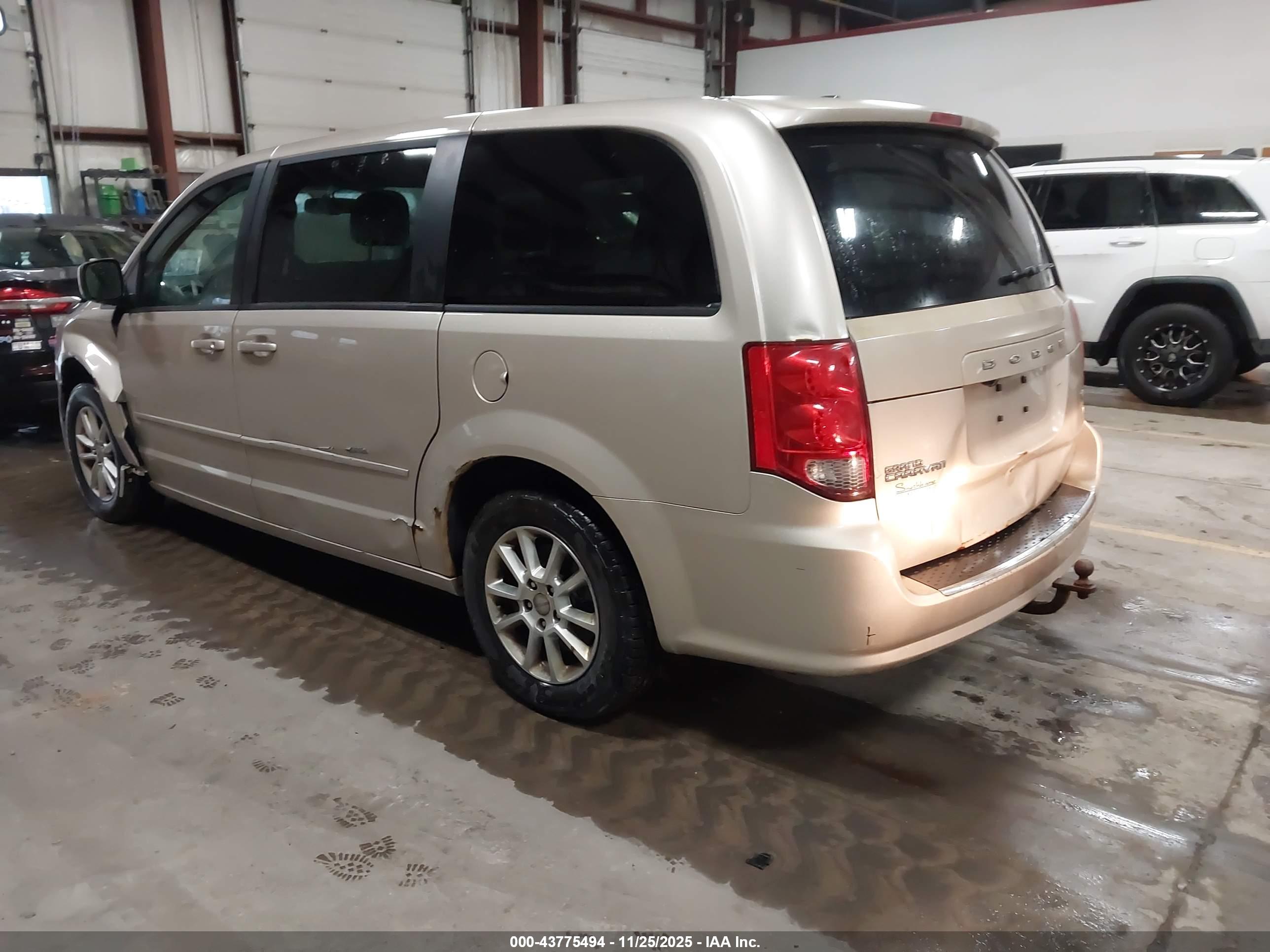 DODGE GRAND image 3
