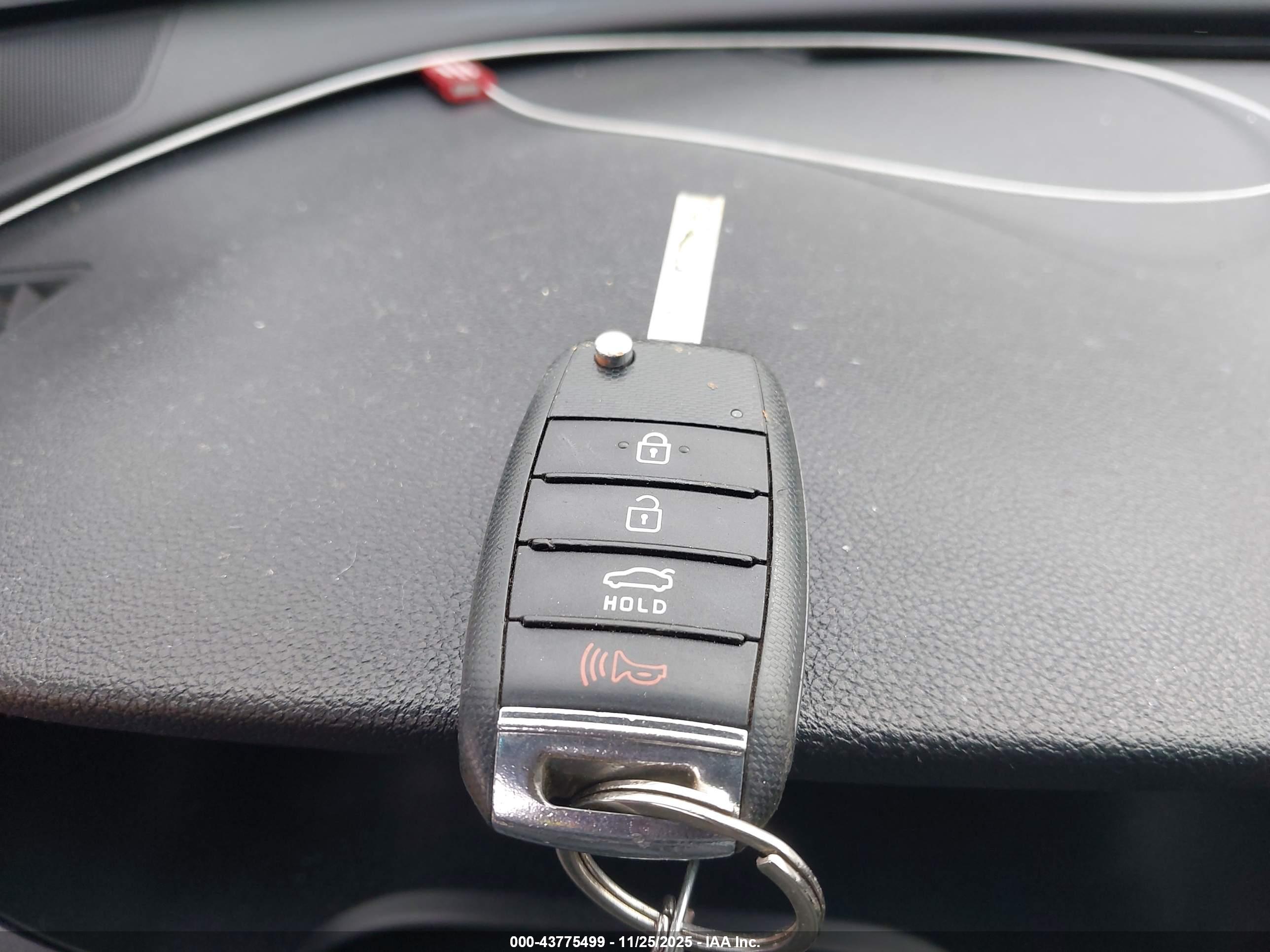 KIA OPTIMA image 11