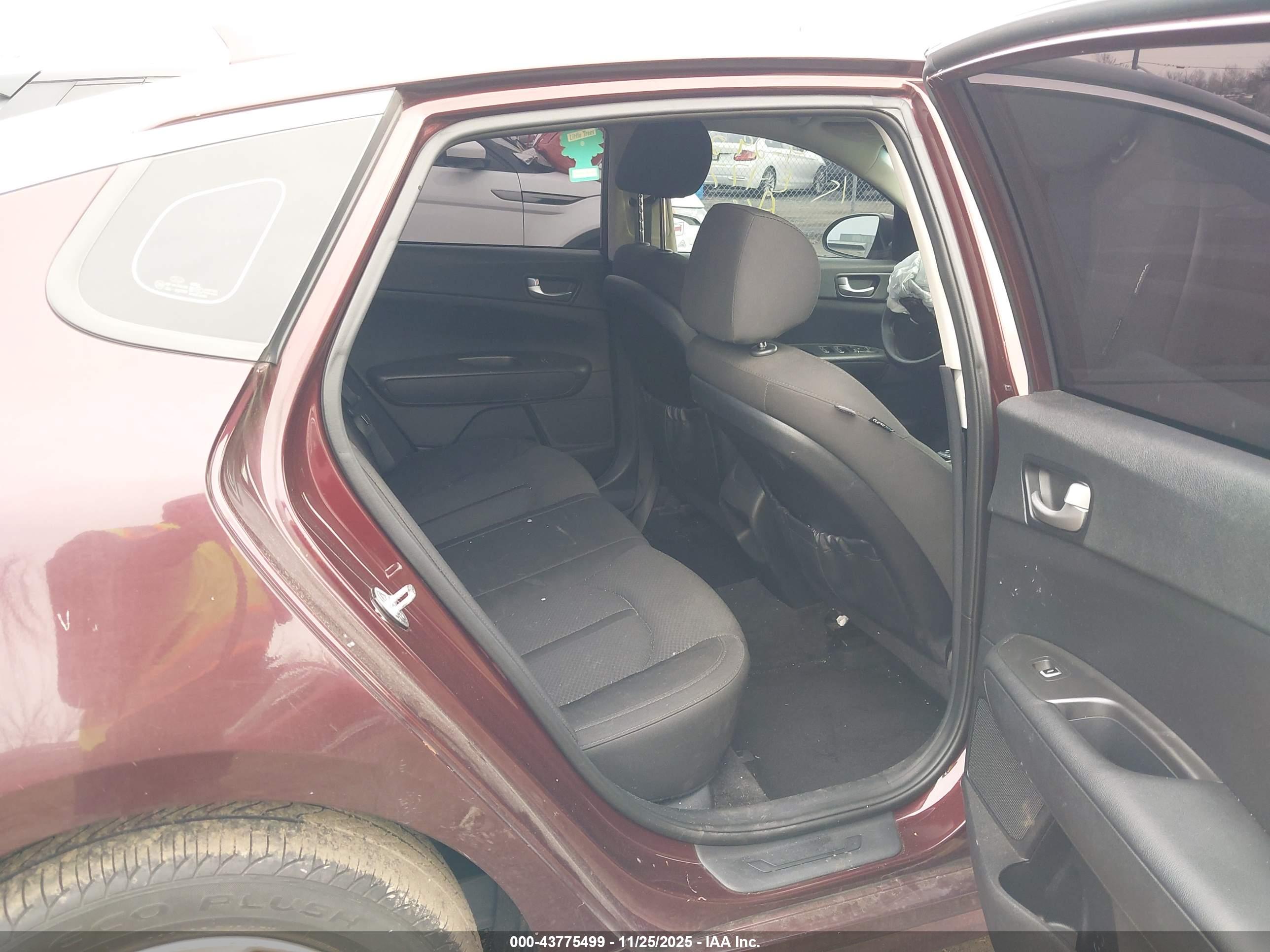 KIA OPTIMA image 8