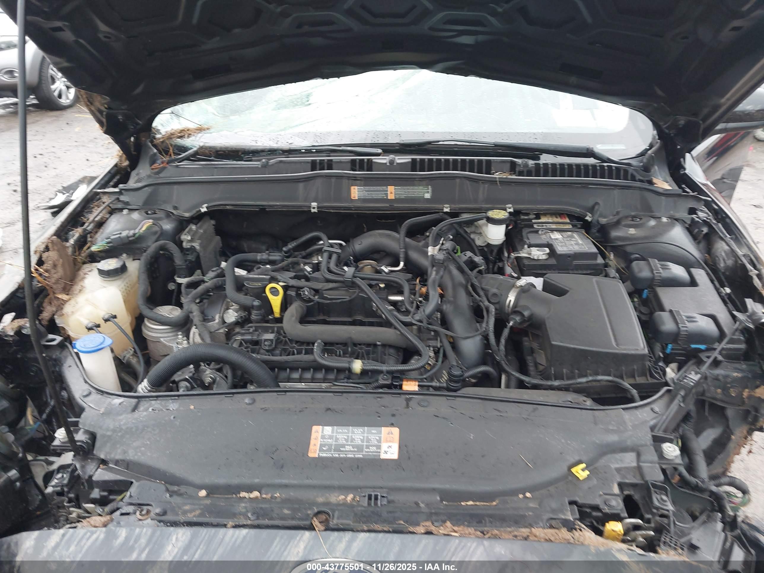 FORD FUSION image 10