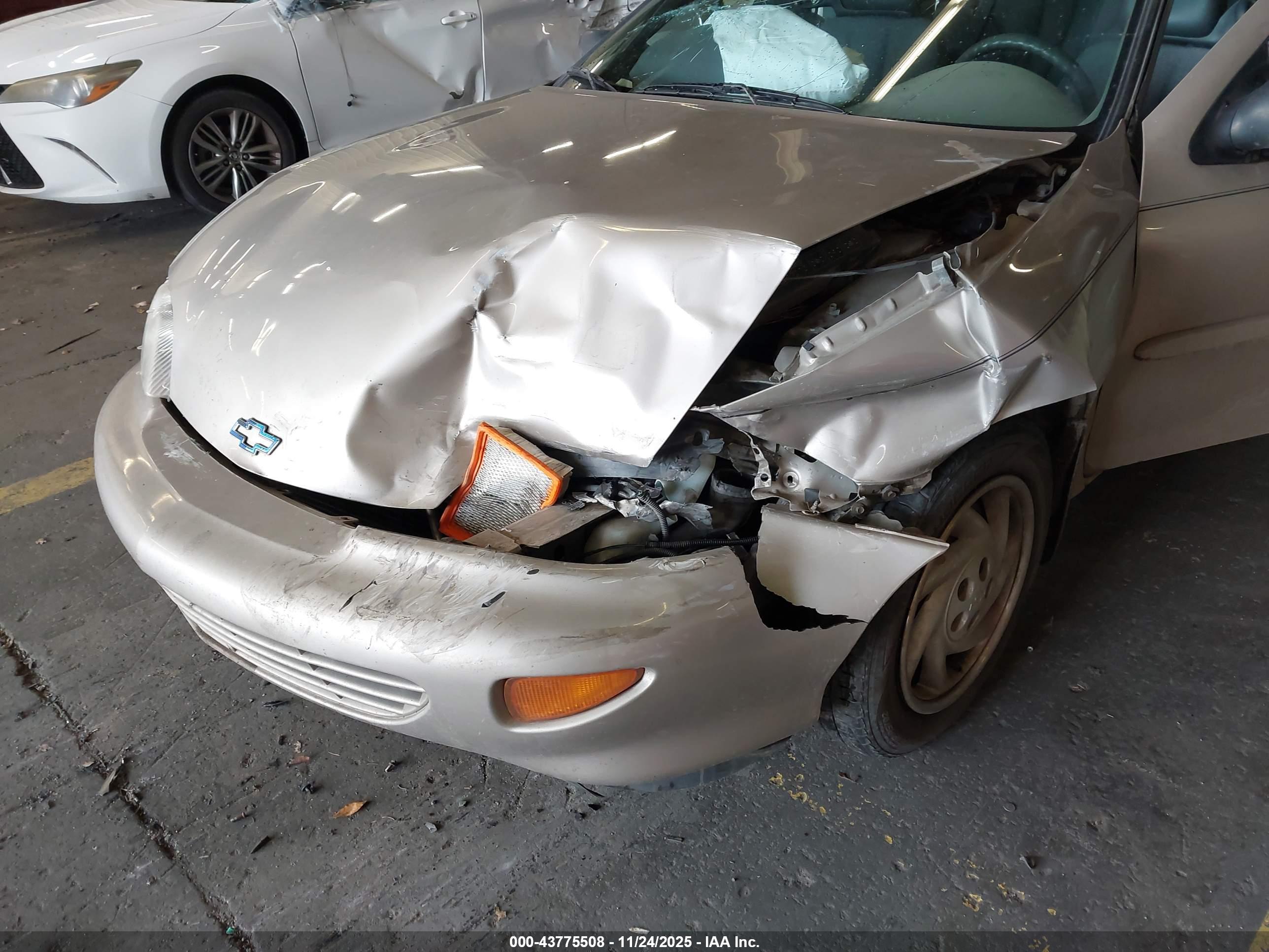 CHEVROLET CAVALIER image 6
