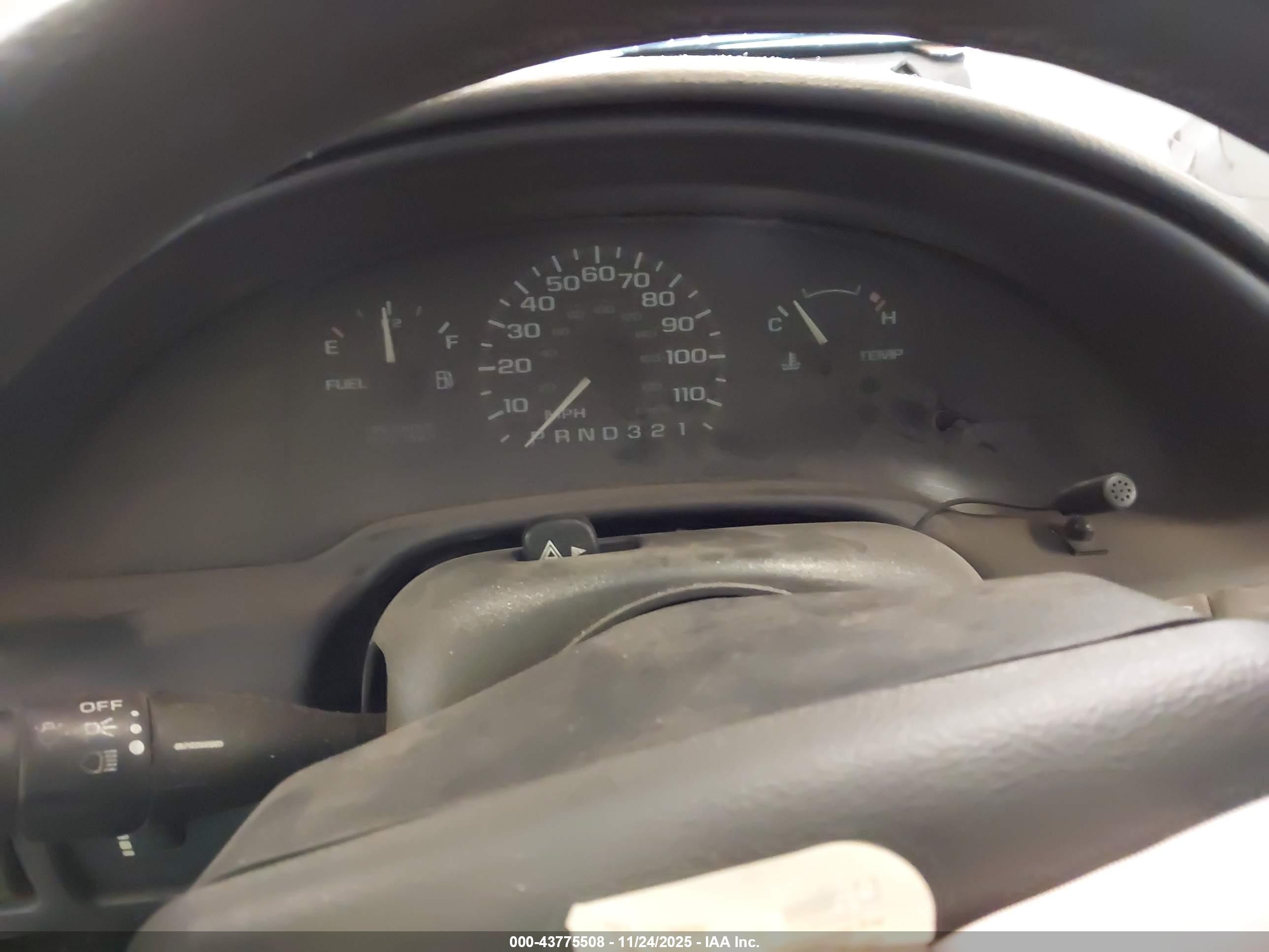 CHEVROLET CAVALIER image 7