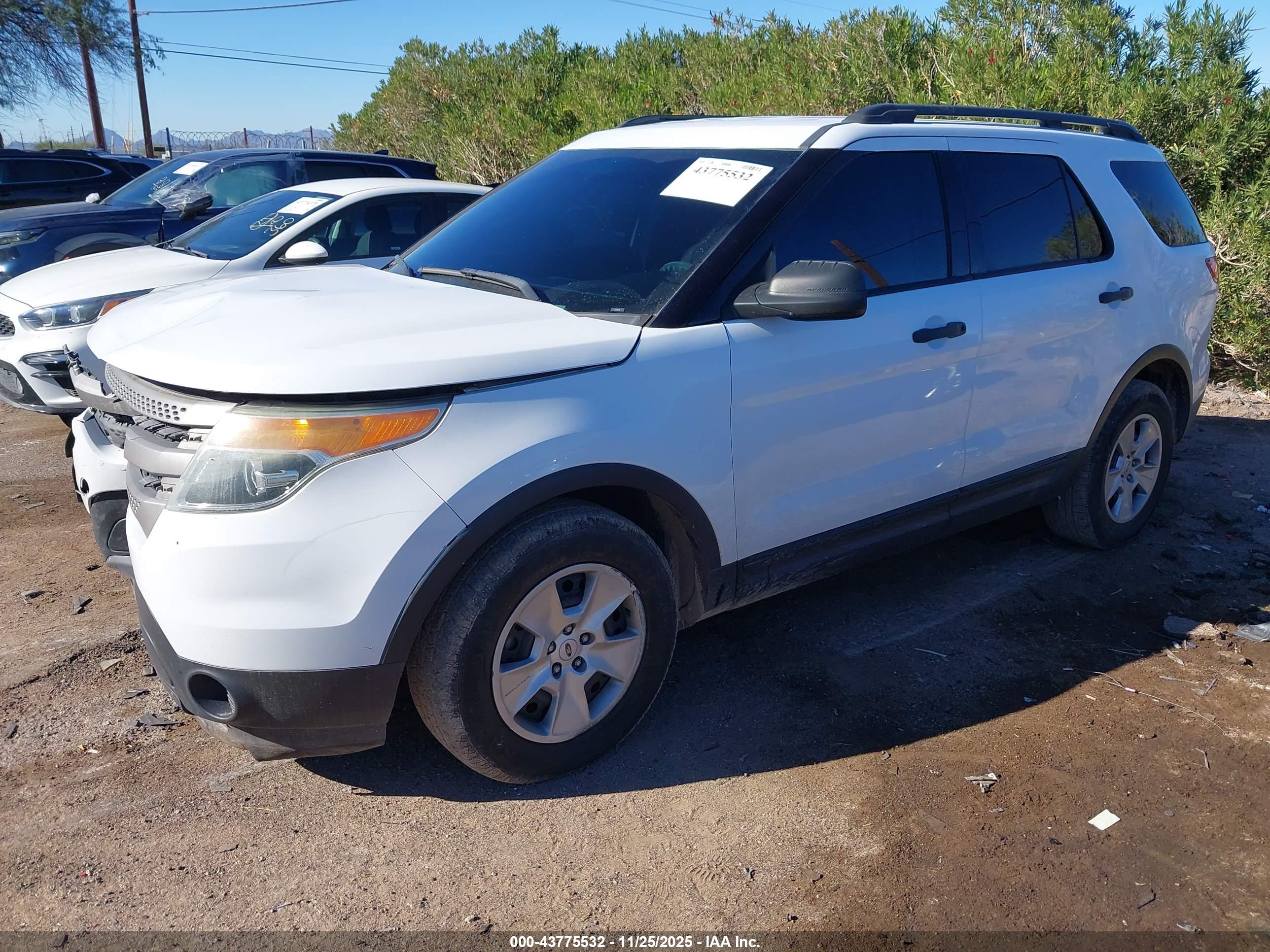 FORD EXPLORER image 2