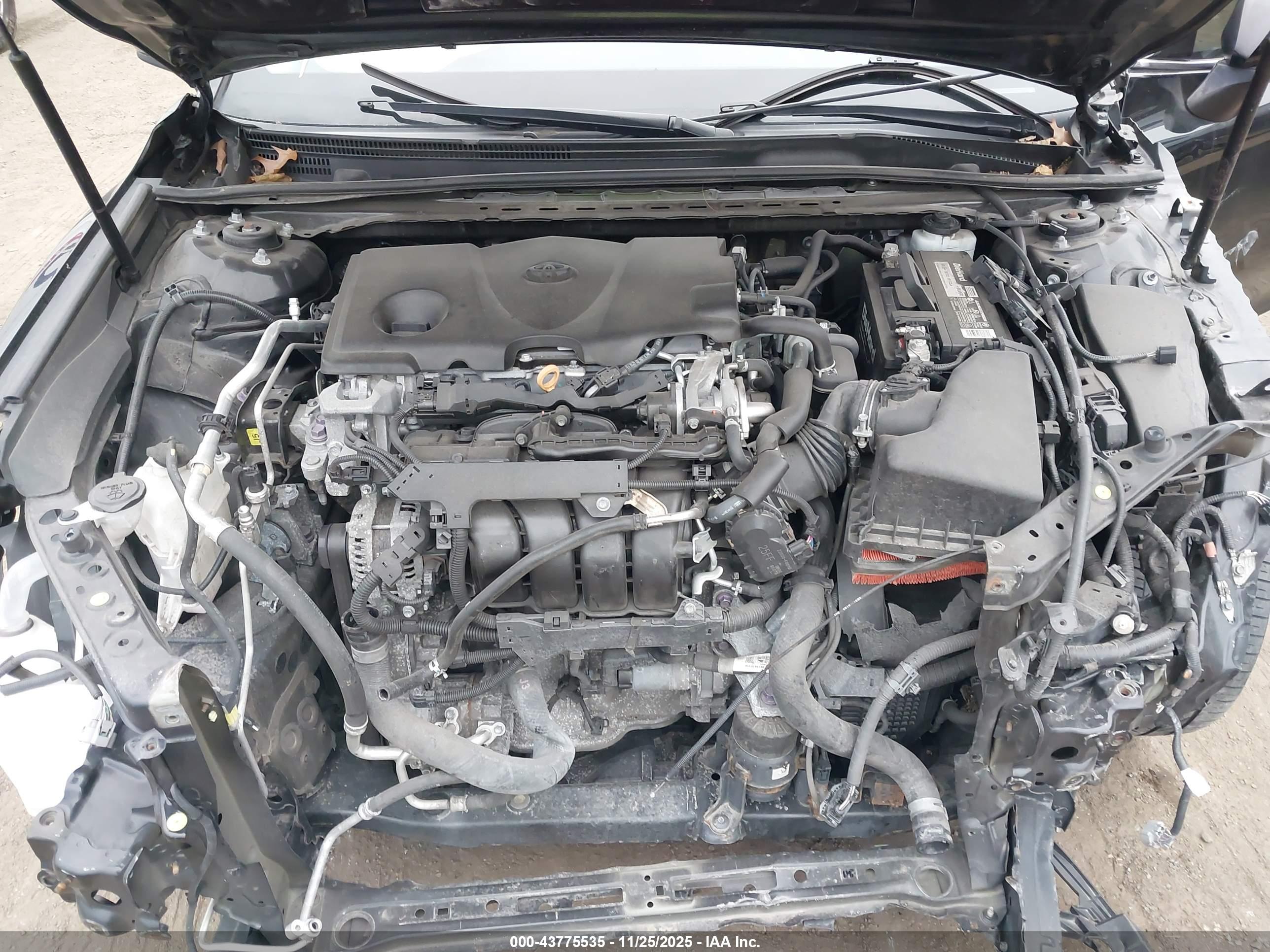 TOYOTA CAMRY image 10
