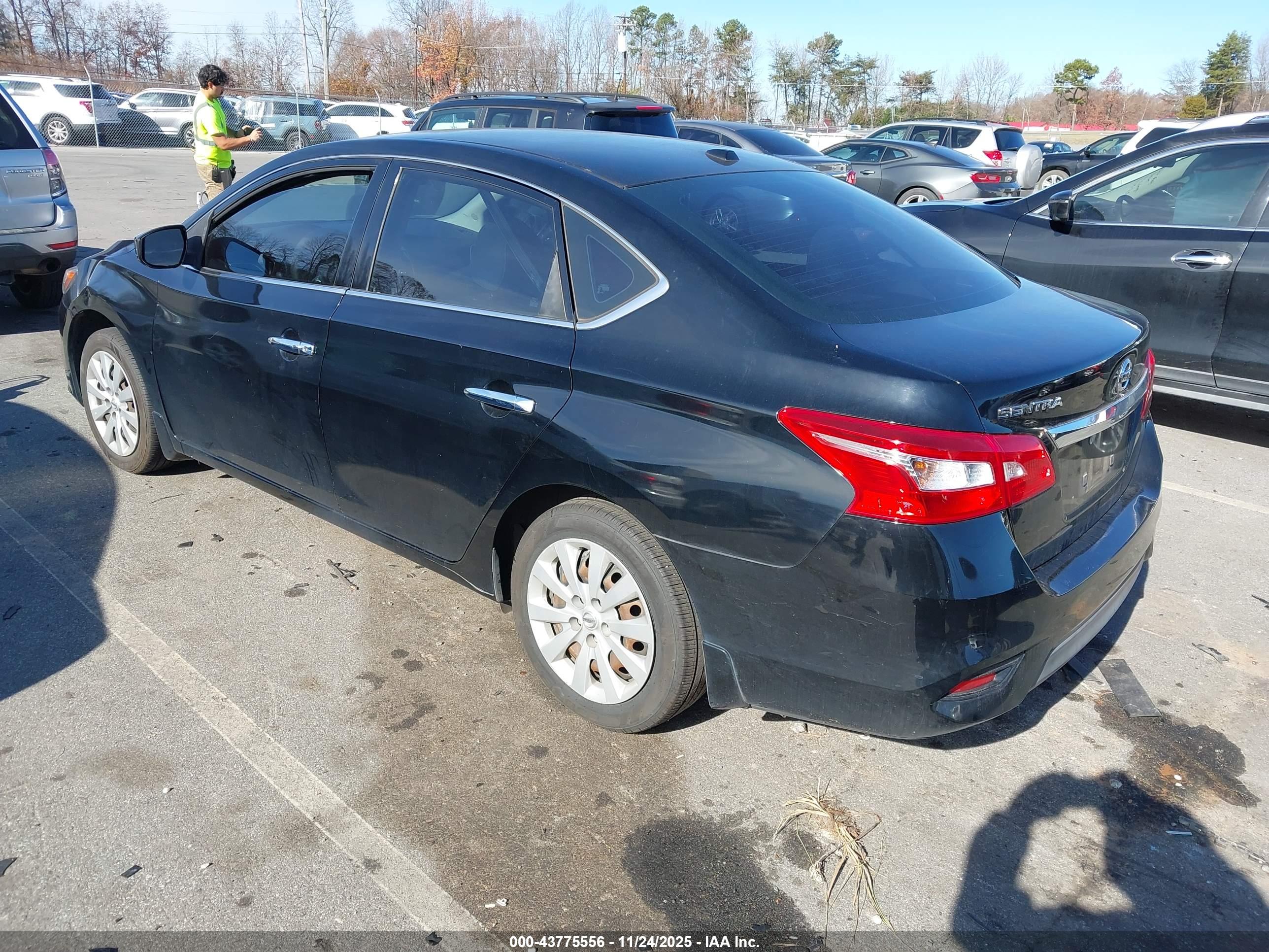 NISSAN SENTRA image 3