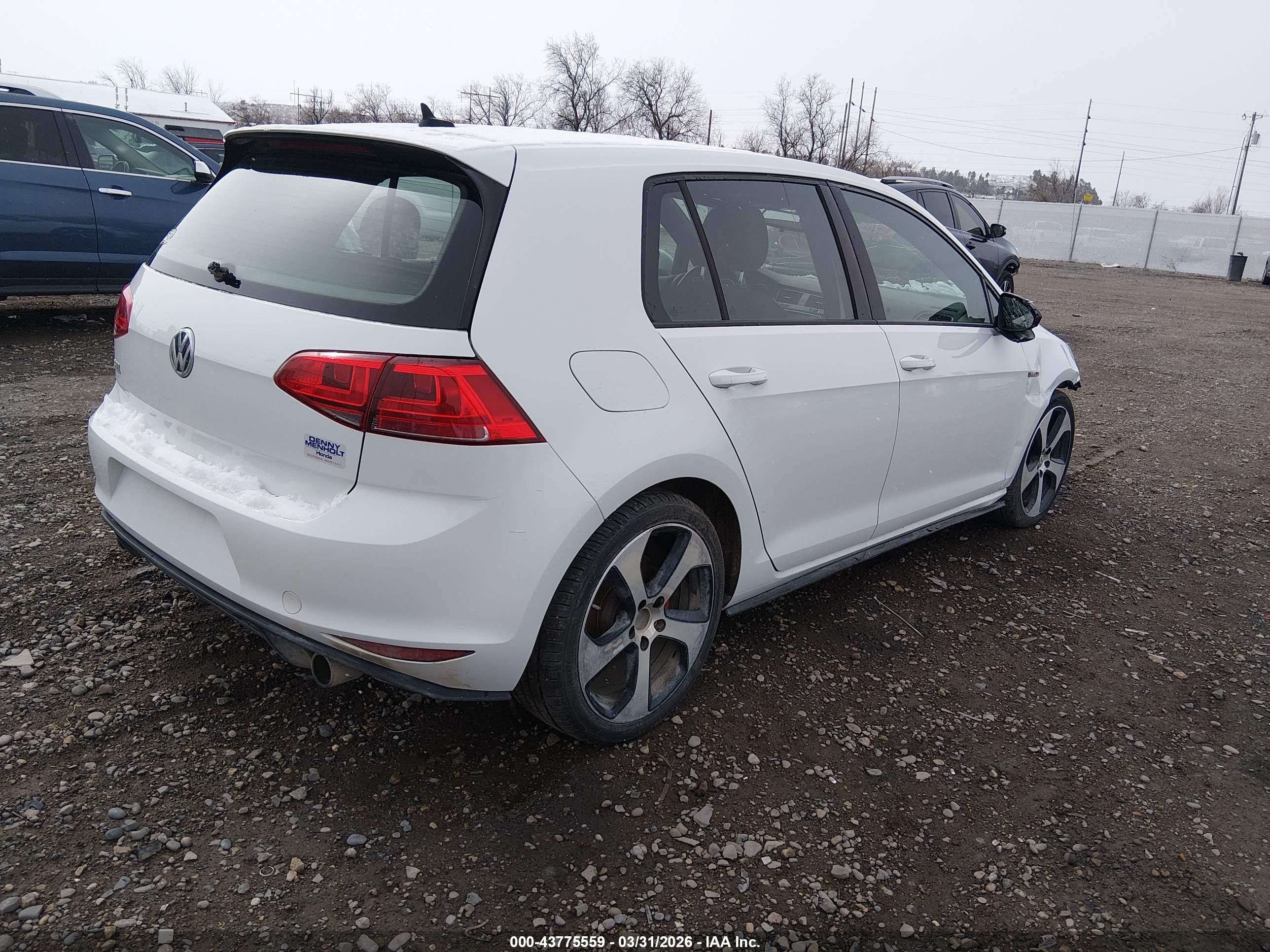 VOLKSWAGEN GOLF image 4