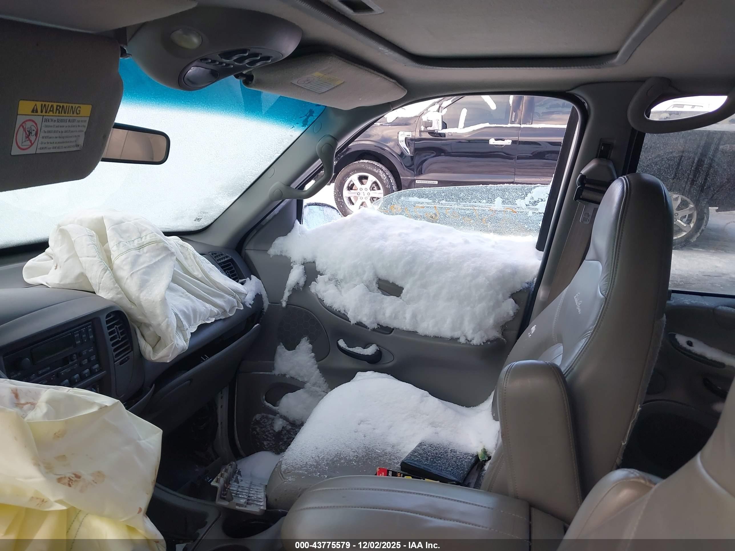 FORD EXPEDITION image 5
