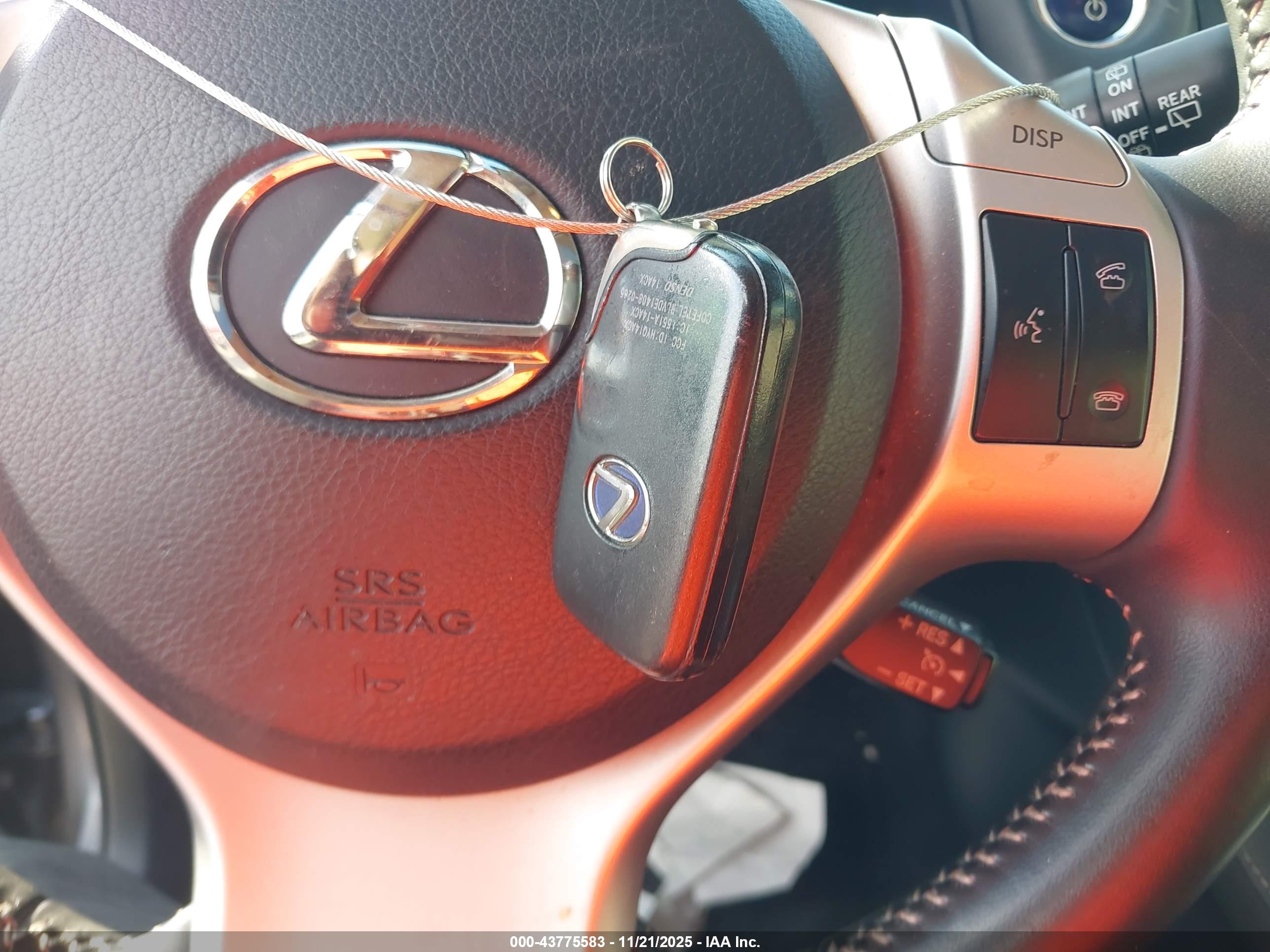 LEXUS CT image 11