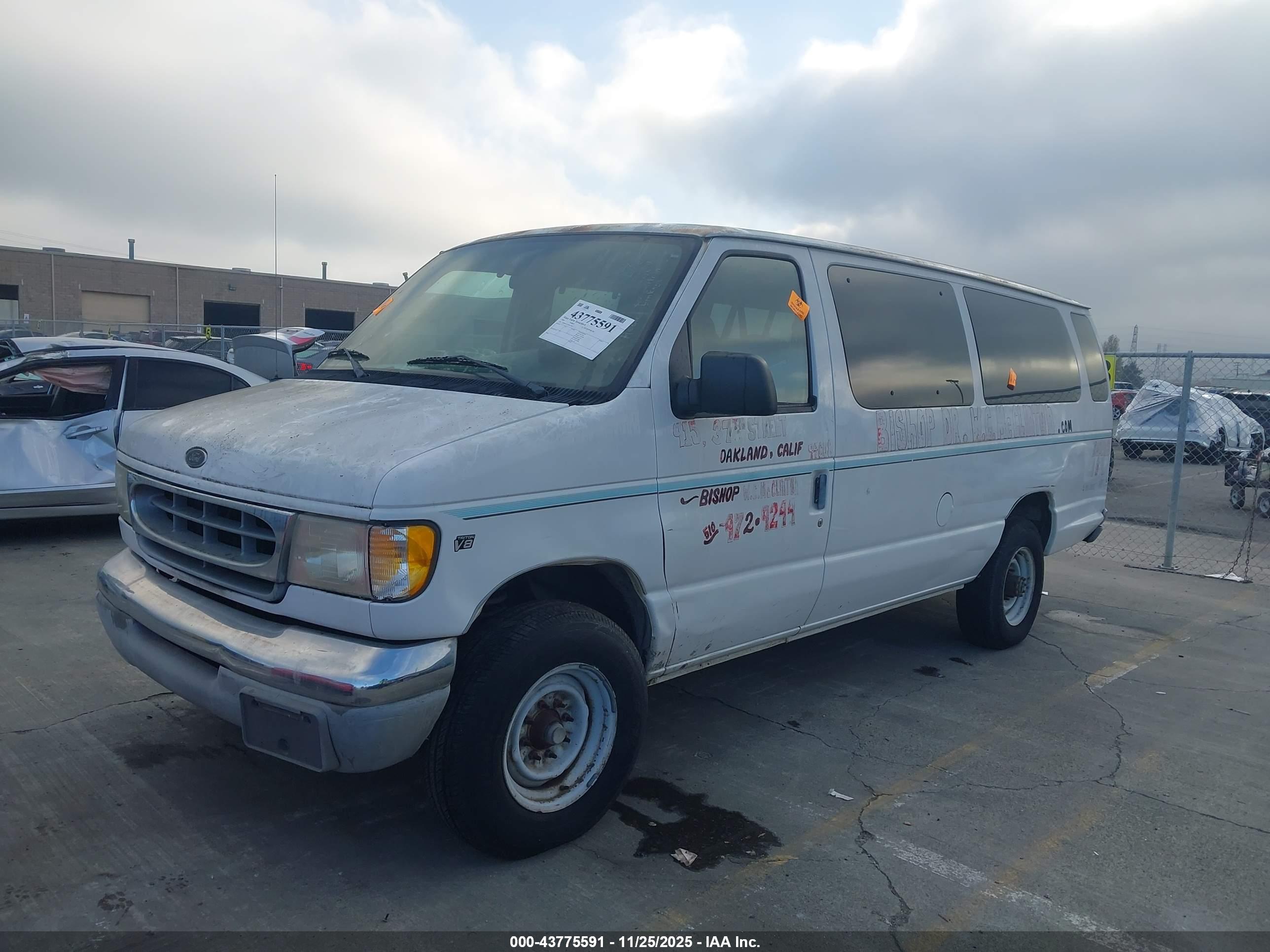 FORD E-350 image 6