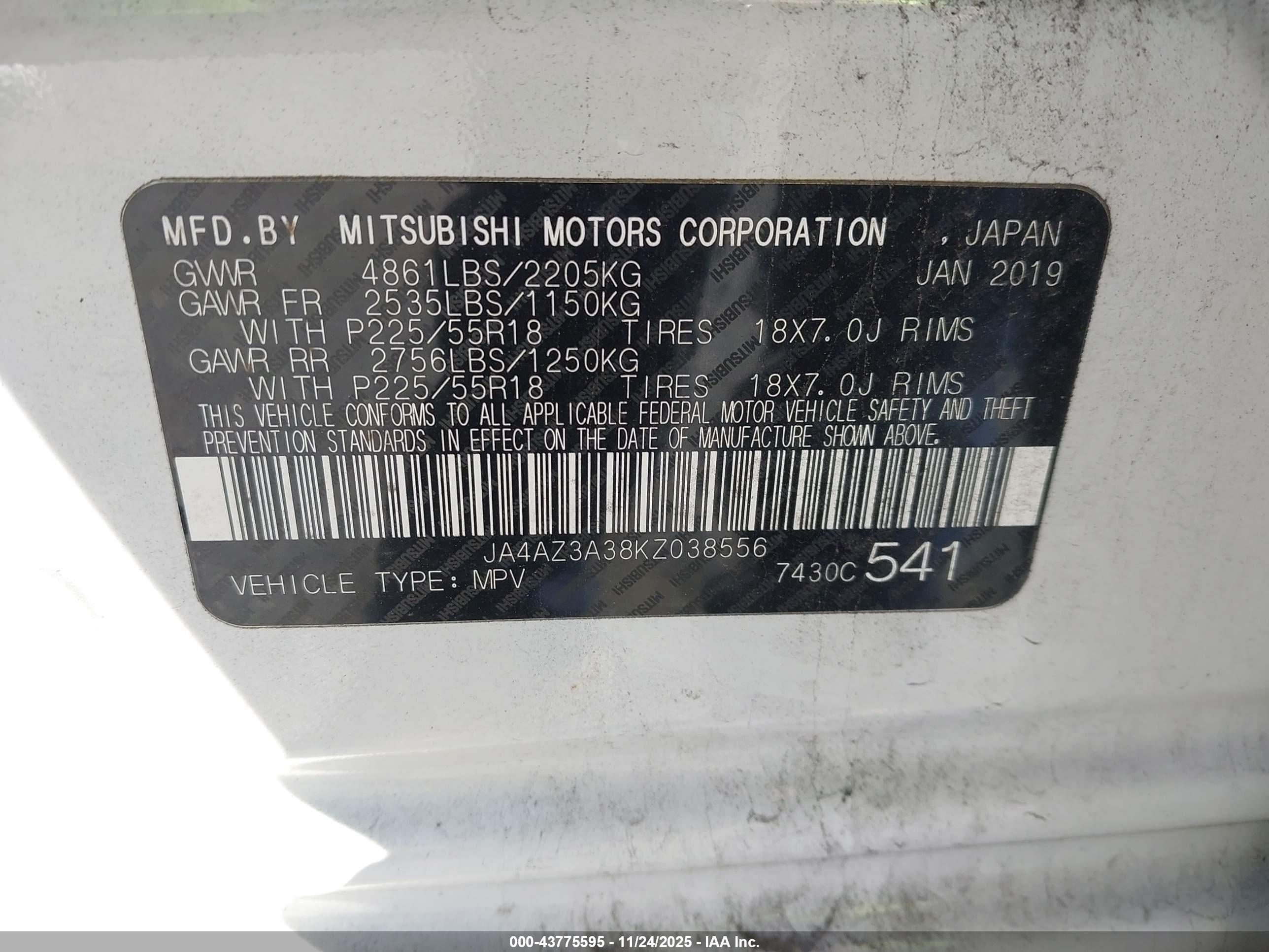 MITSUBISHI OUTLANDER image 9