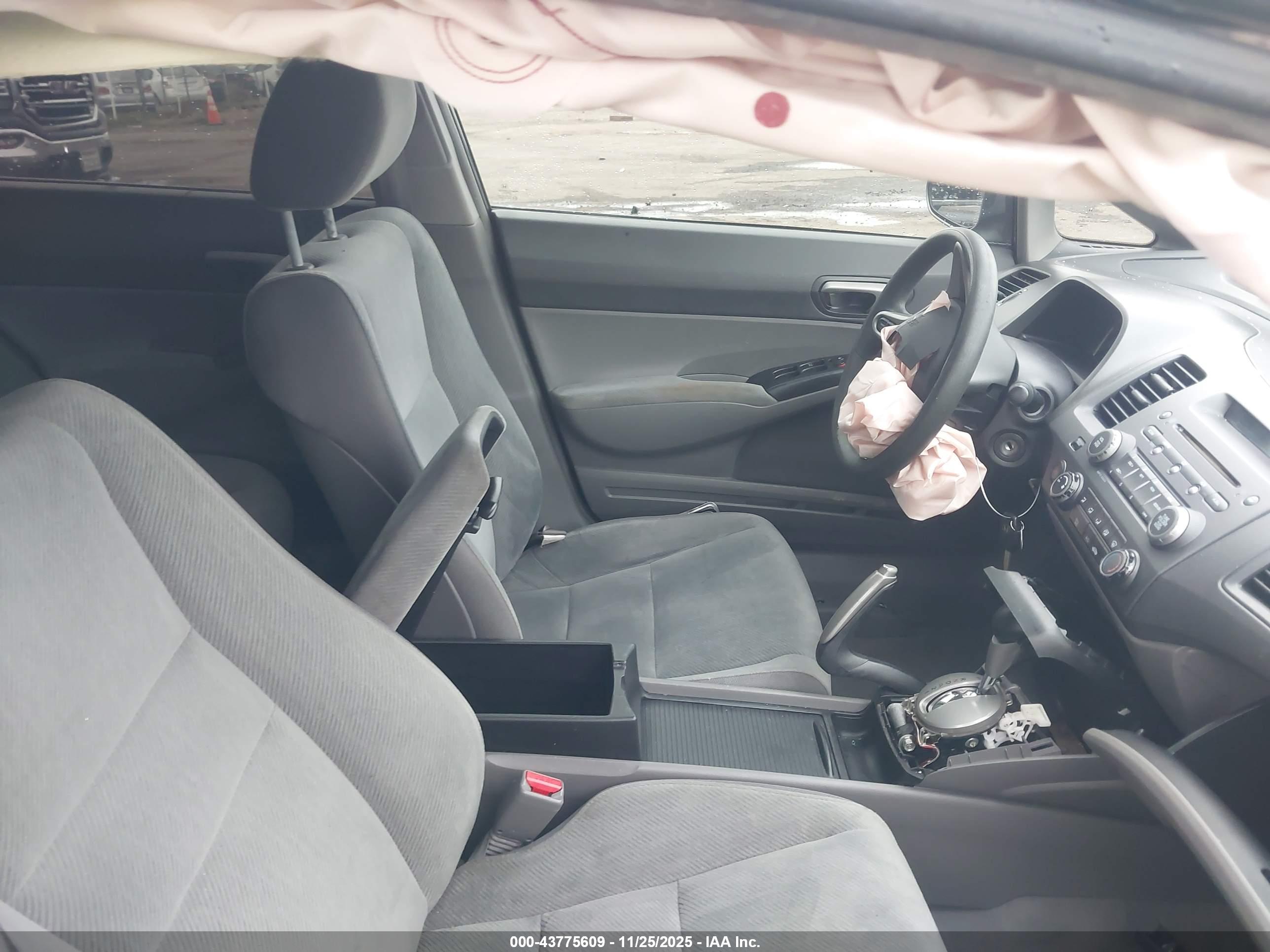 HONDA CIVIC image 5