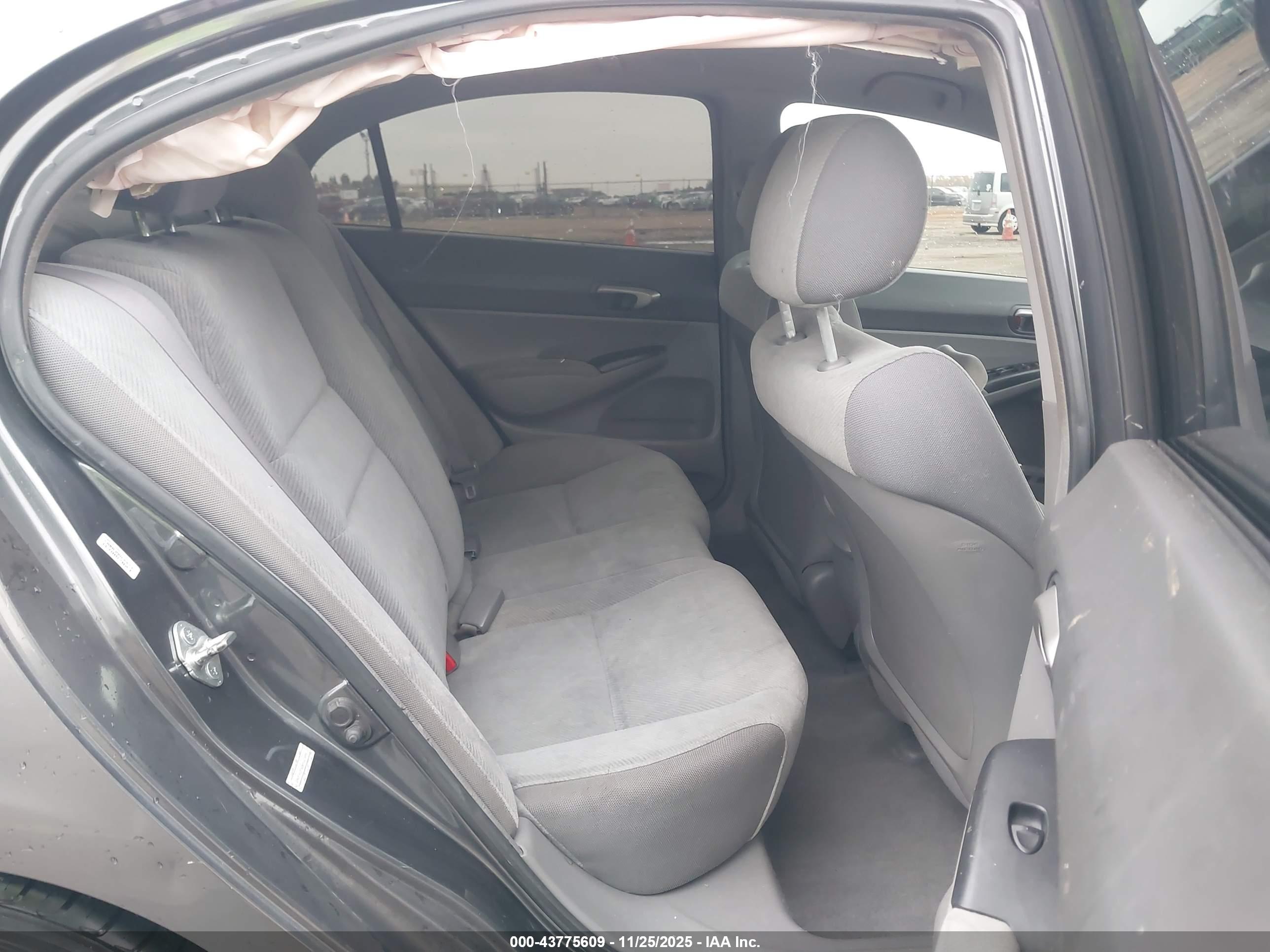 HONDA CIVIC image 8