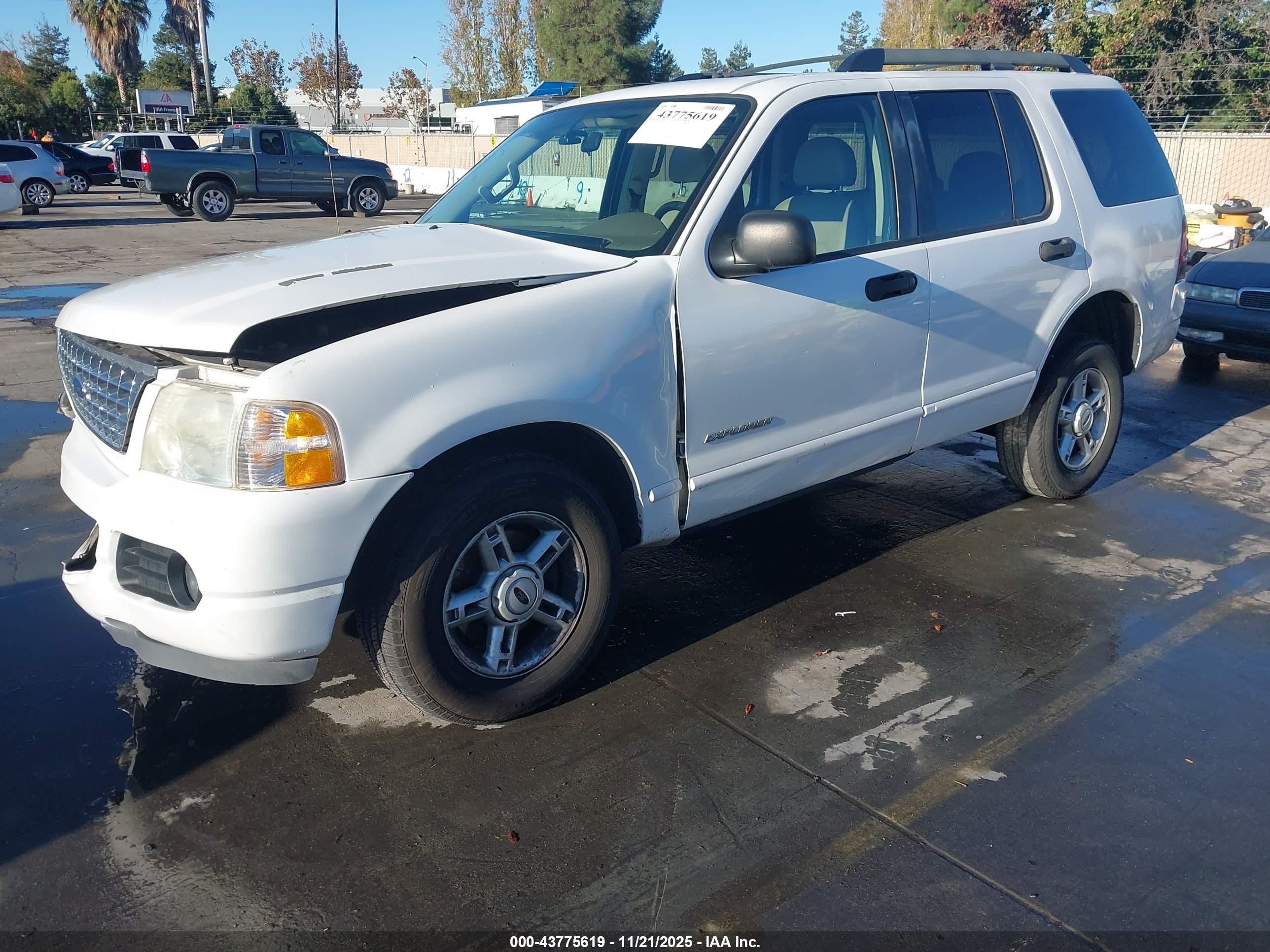 FORD EXPLORER image 2