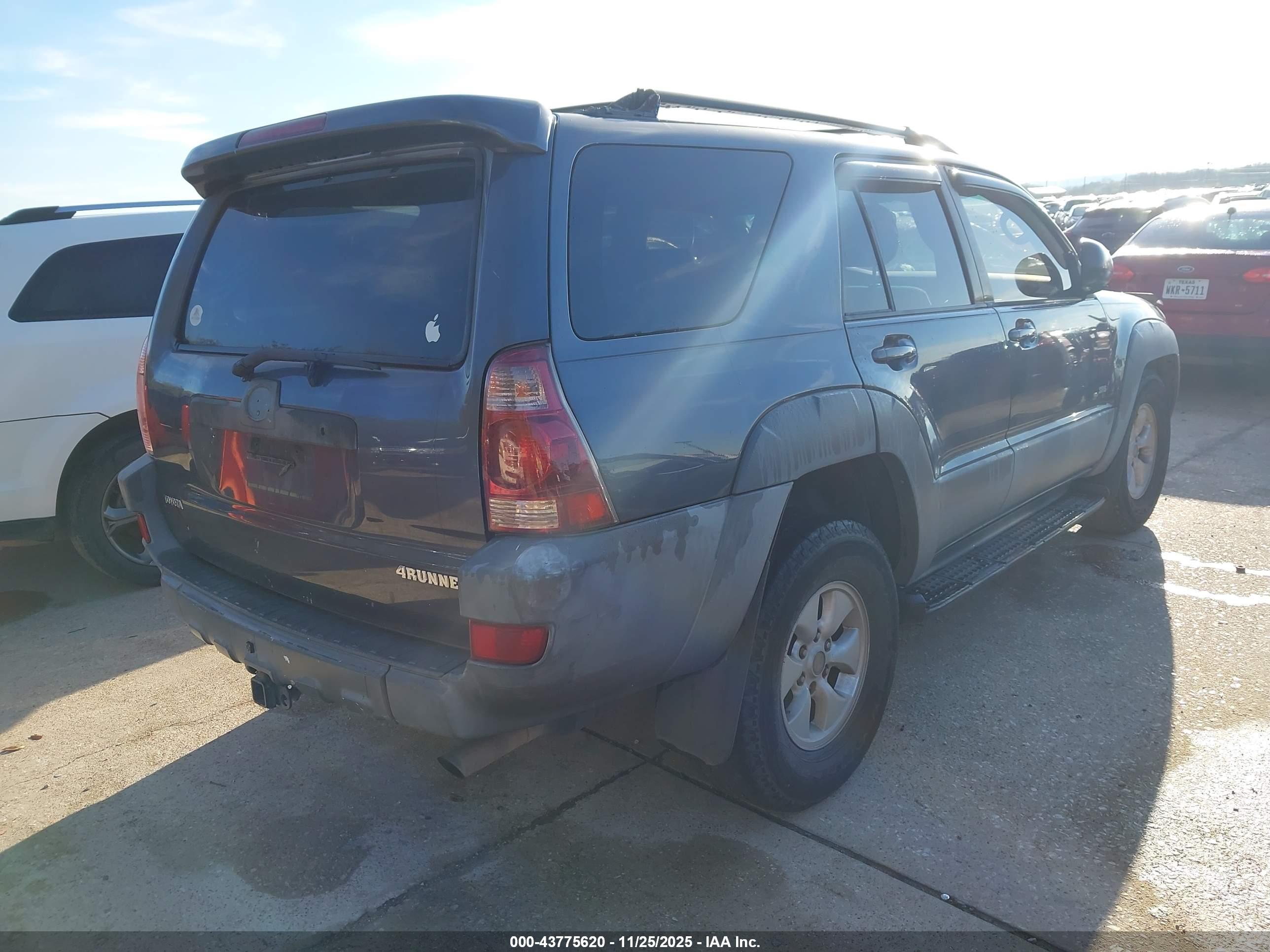 TOYOTA 4RUNNER image 4