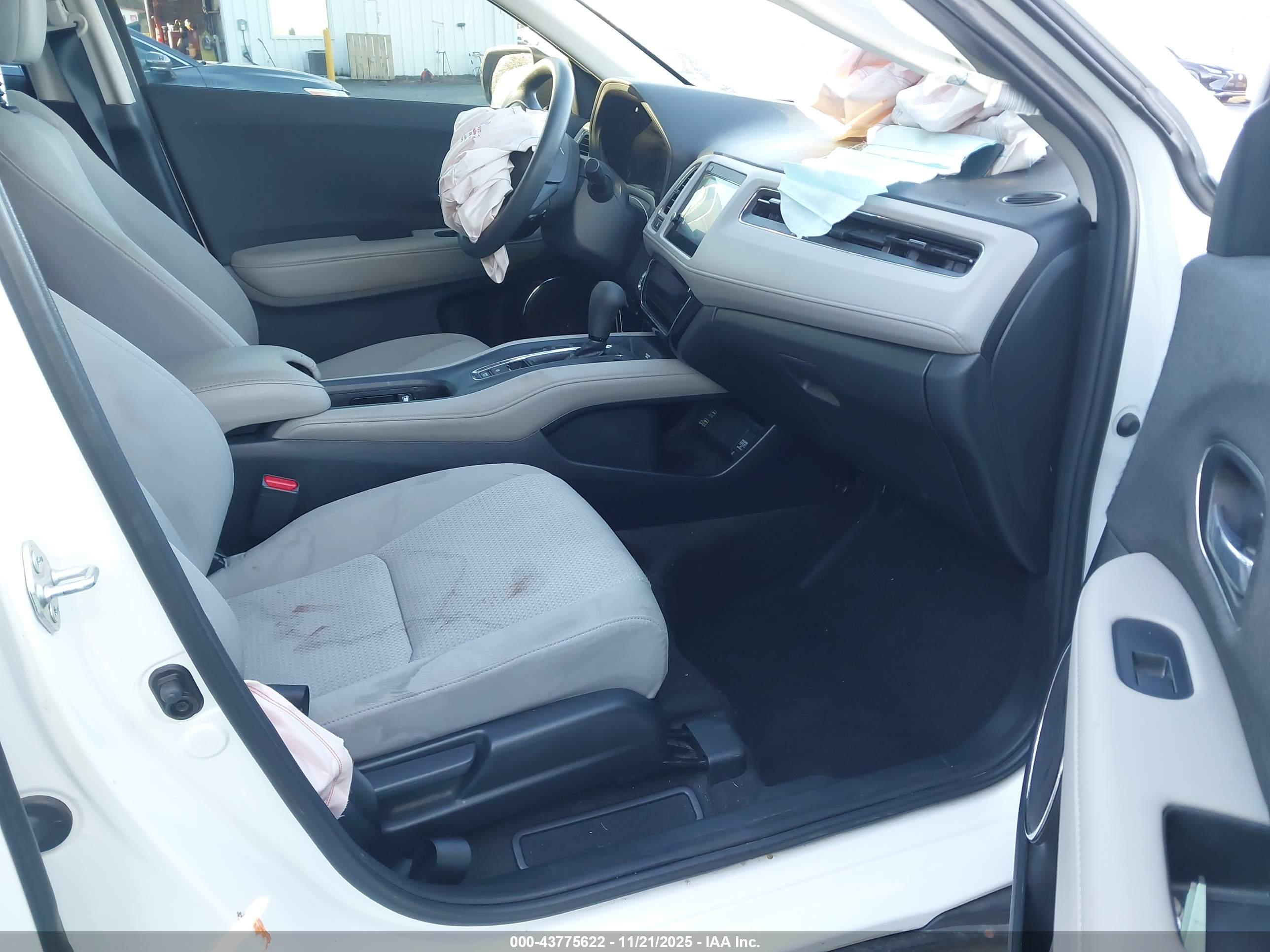HONDA HR-V image 5