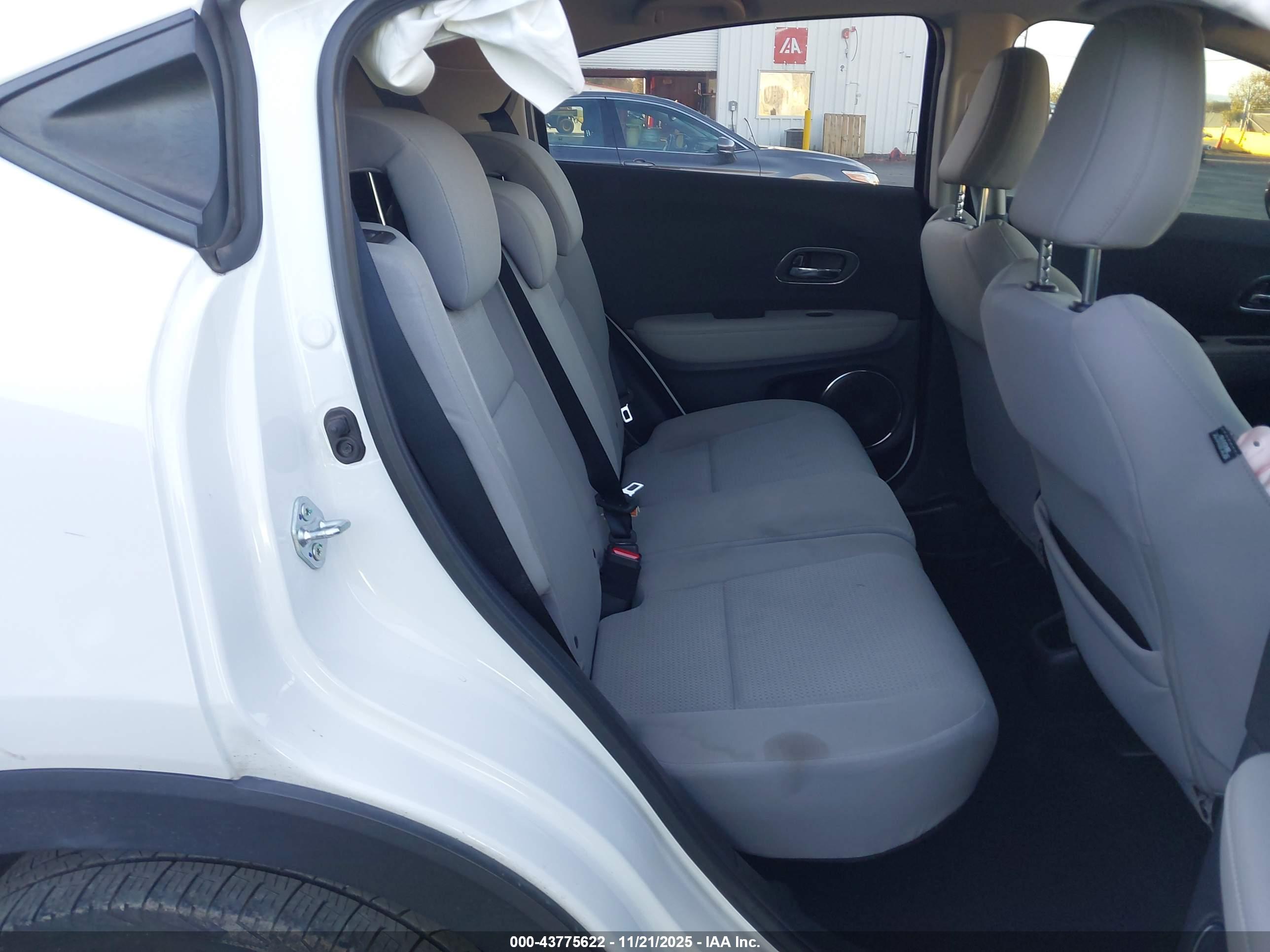 HONDA HR-V image 8