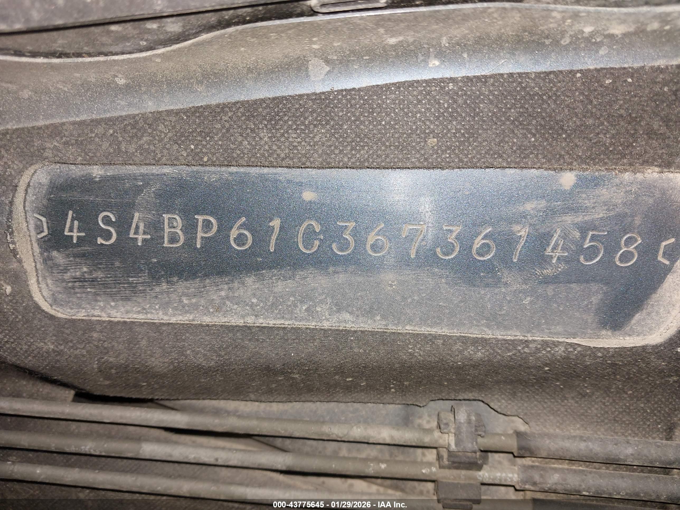 SUBARU OUTBACK image 9