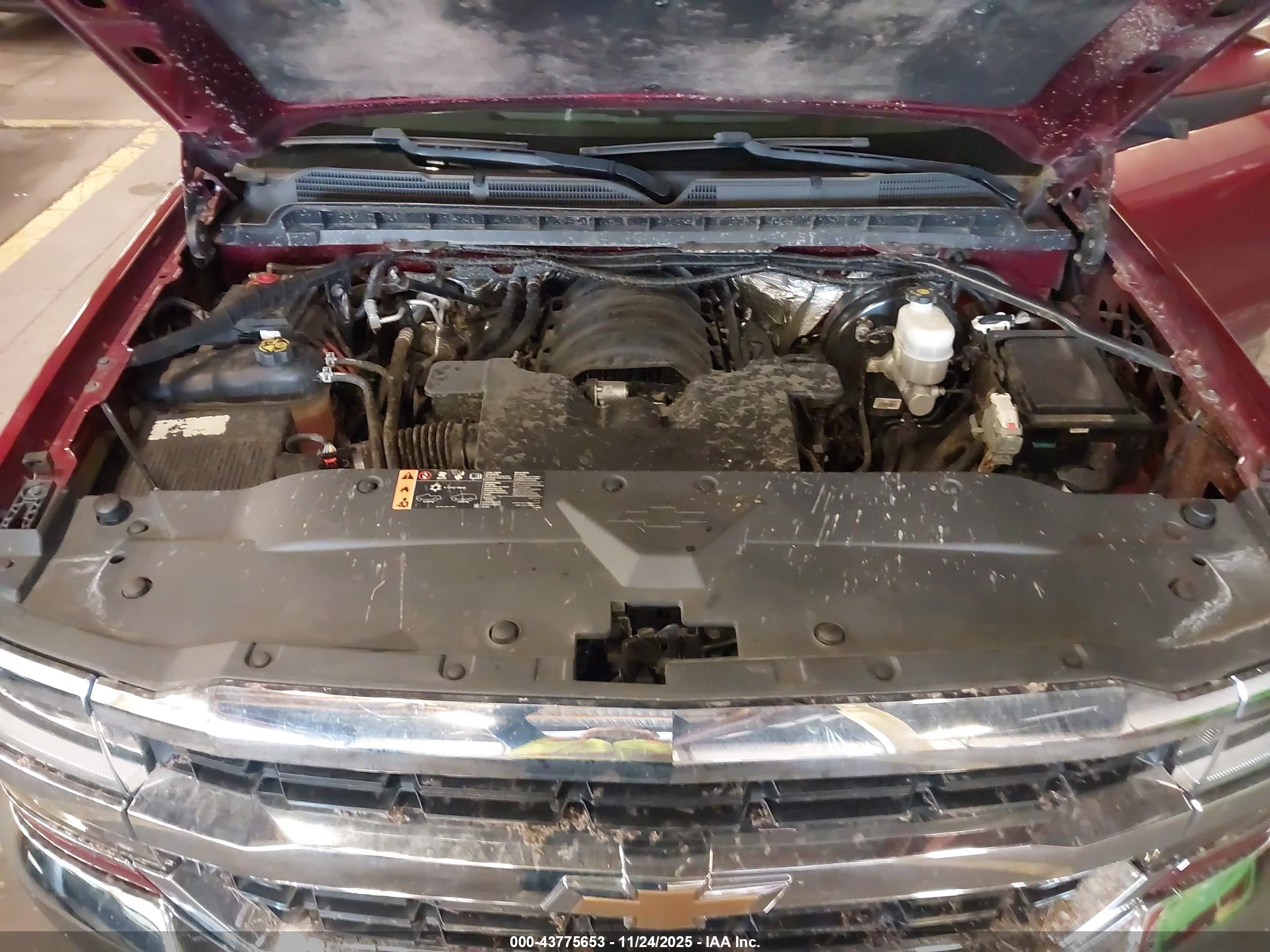 CHEVROLET SILVERADO image 10