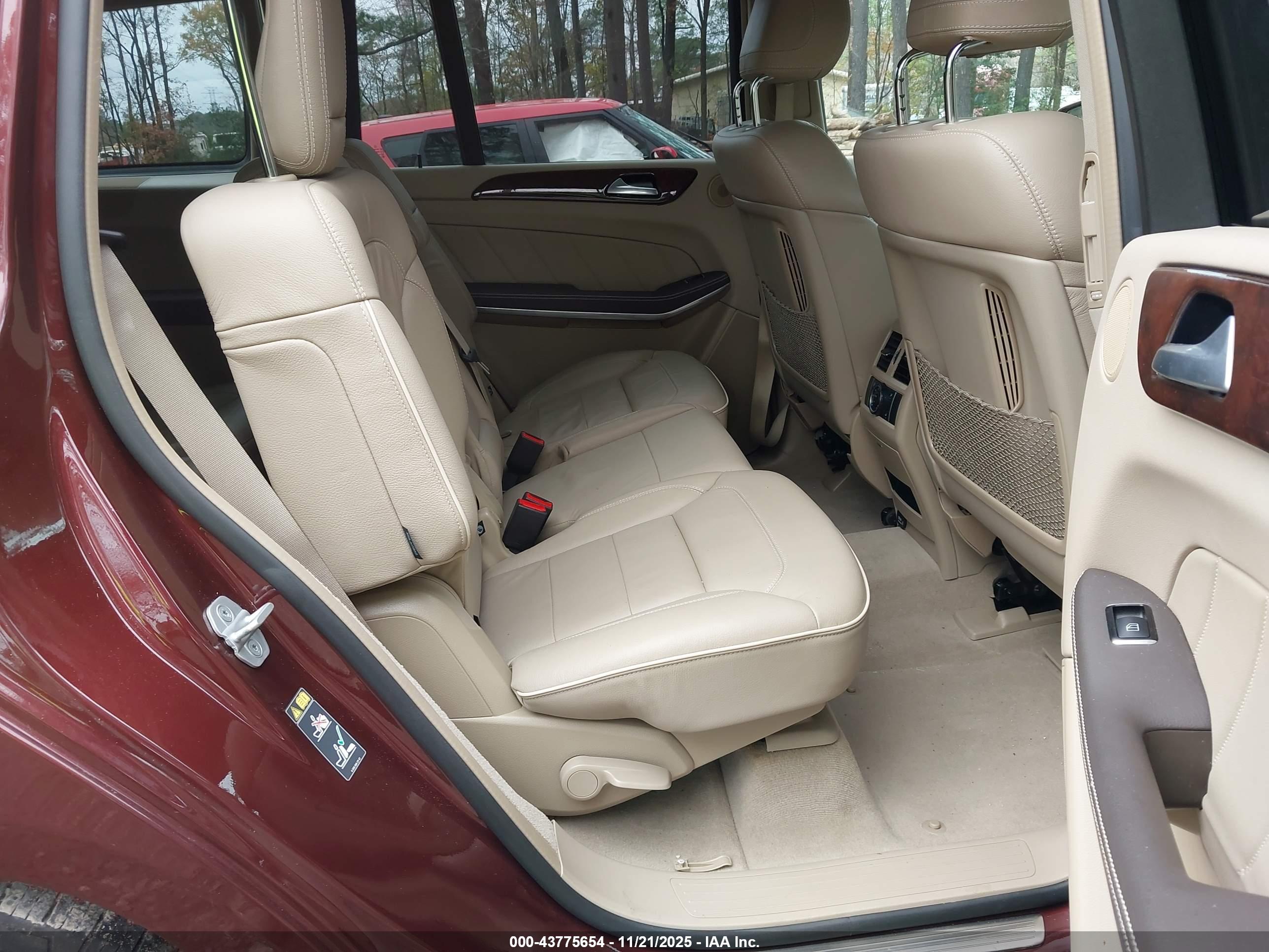 MERCEDES-BENZ GL image 8