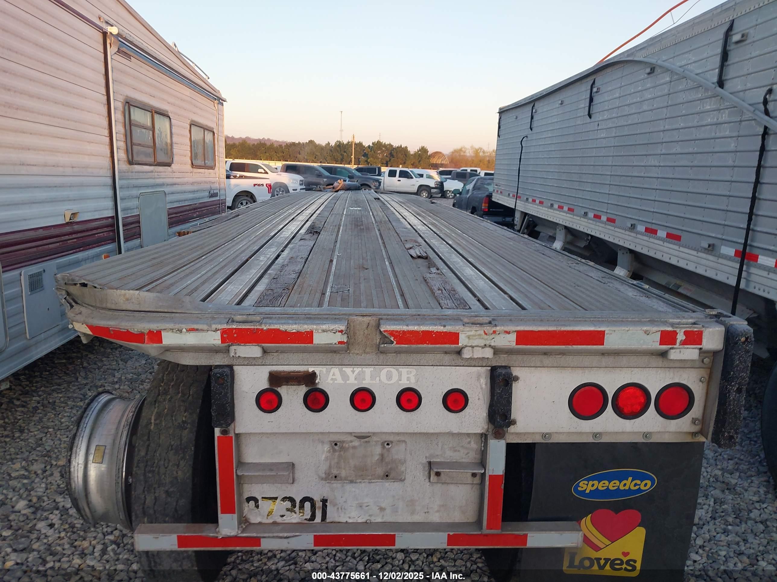 REITNOUER FLATBED image 5