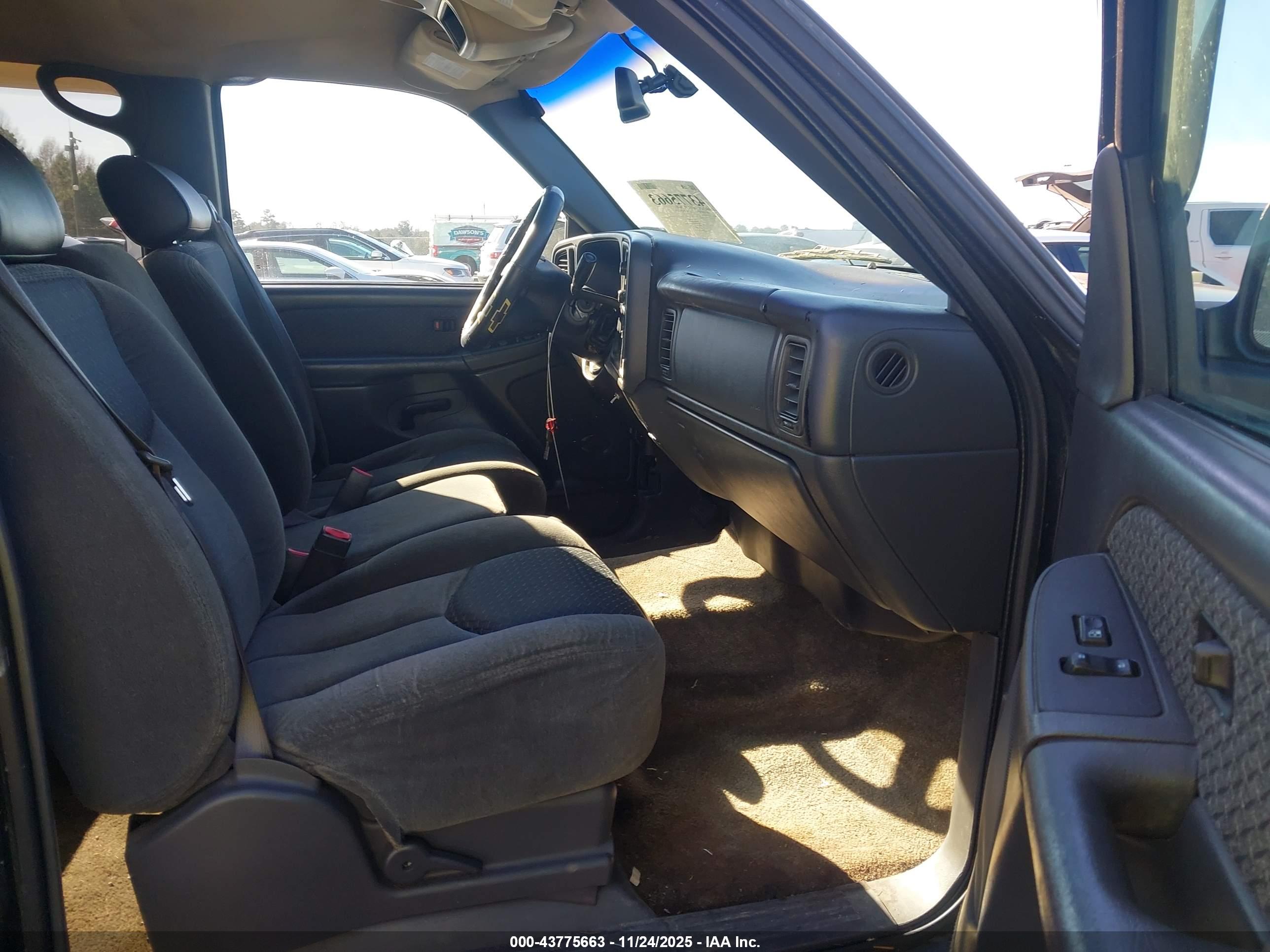 CHEVROLET AVALANCHE image 5