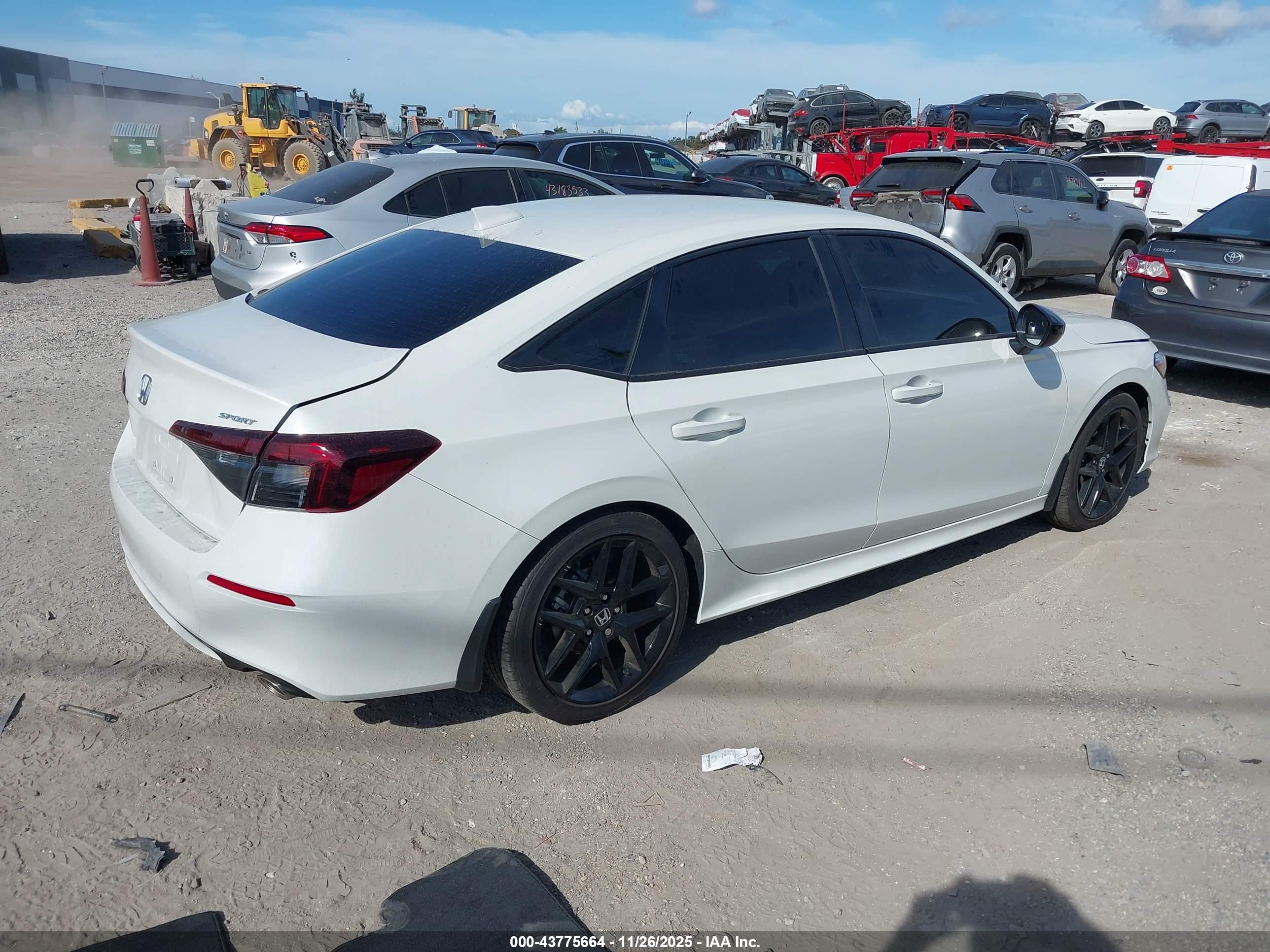 HONDA CIVIC image 4