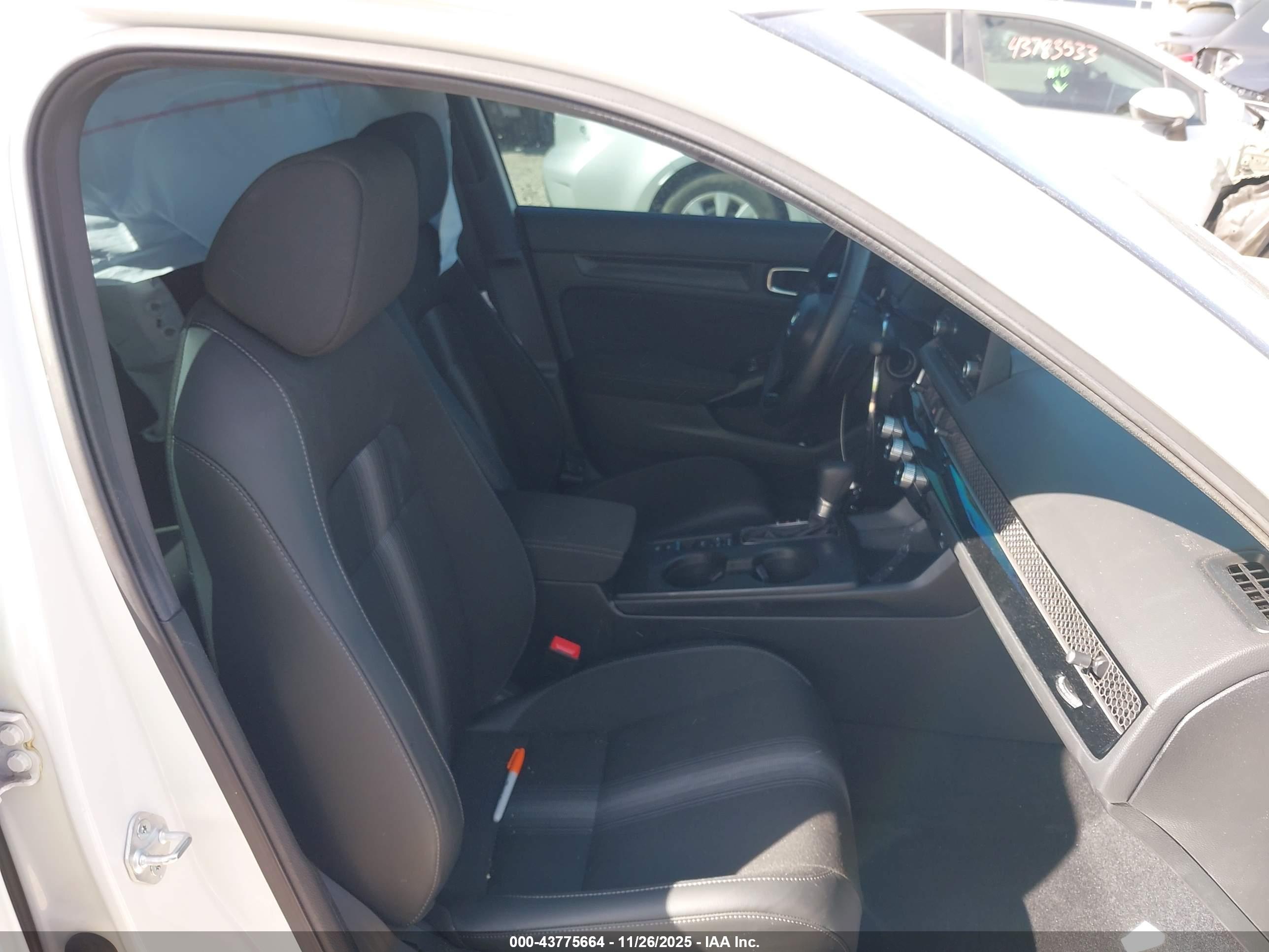 HONDA CIVIC image 5