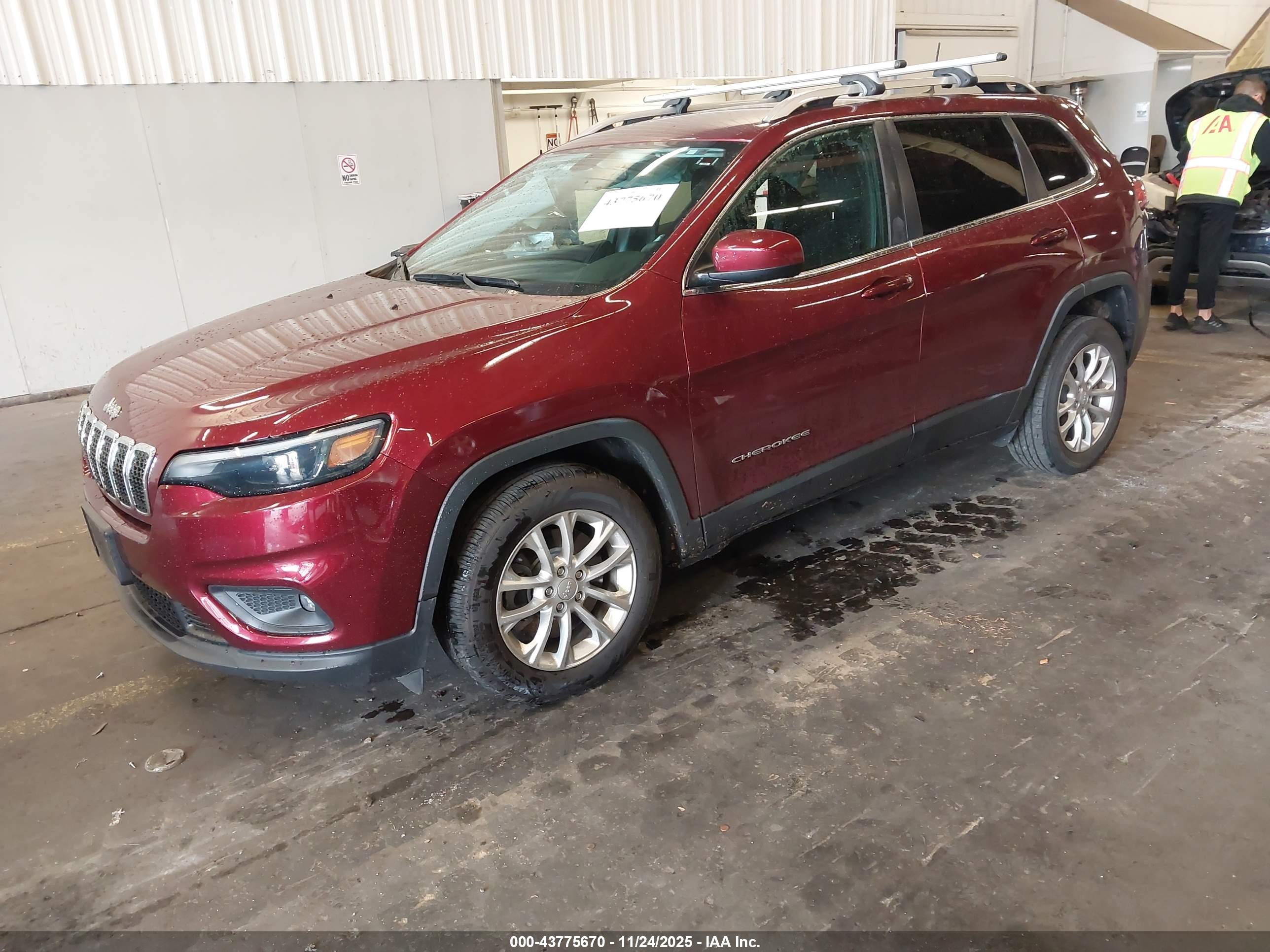 JEEP CHEROKEE image 2