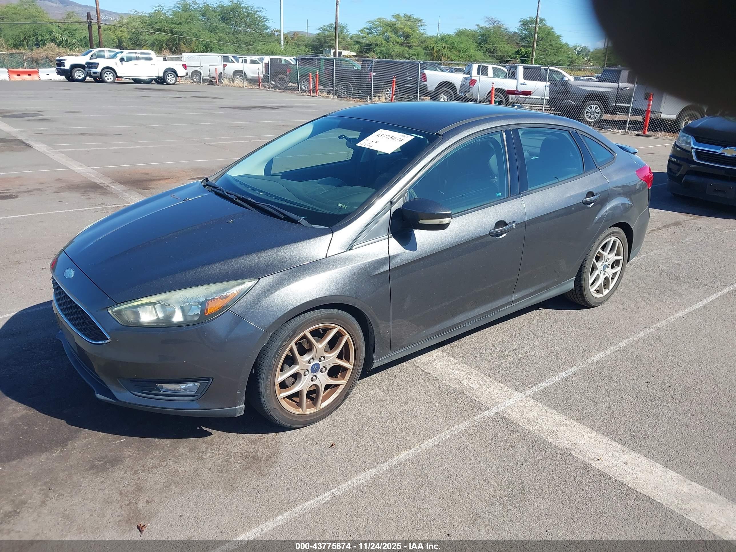 FORD FOCUS image 2
