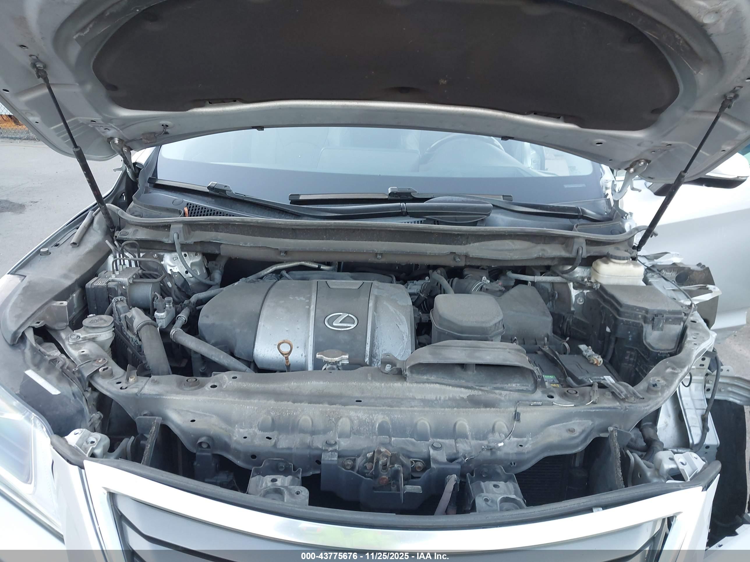 LEXUS RX image 10