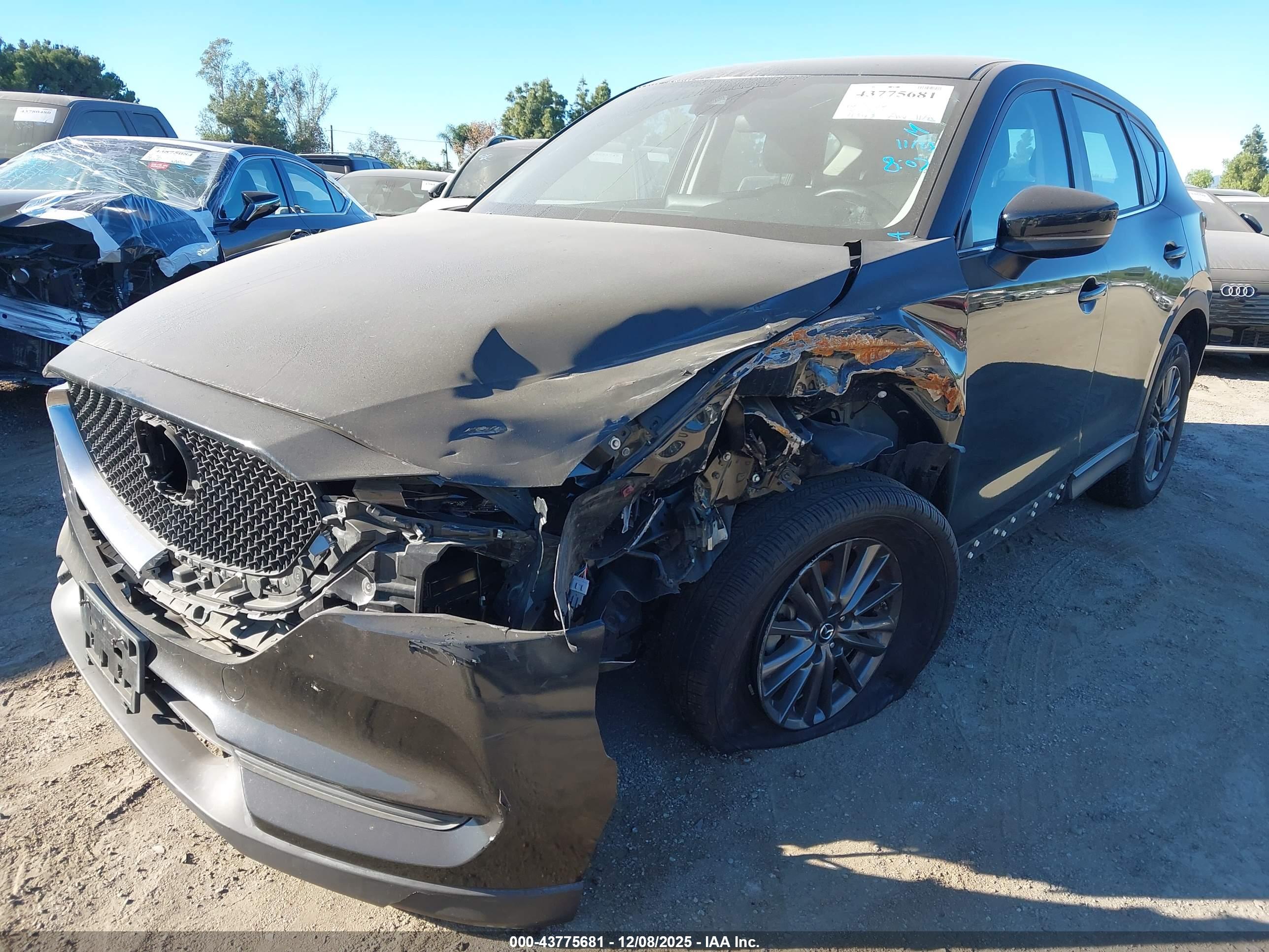 MAZDA CX-5 image 2