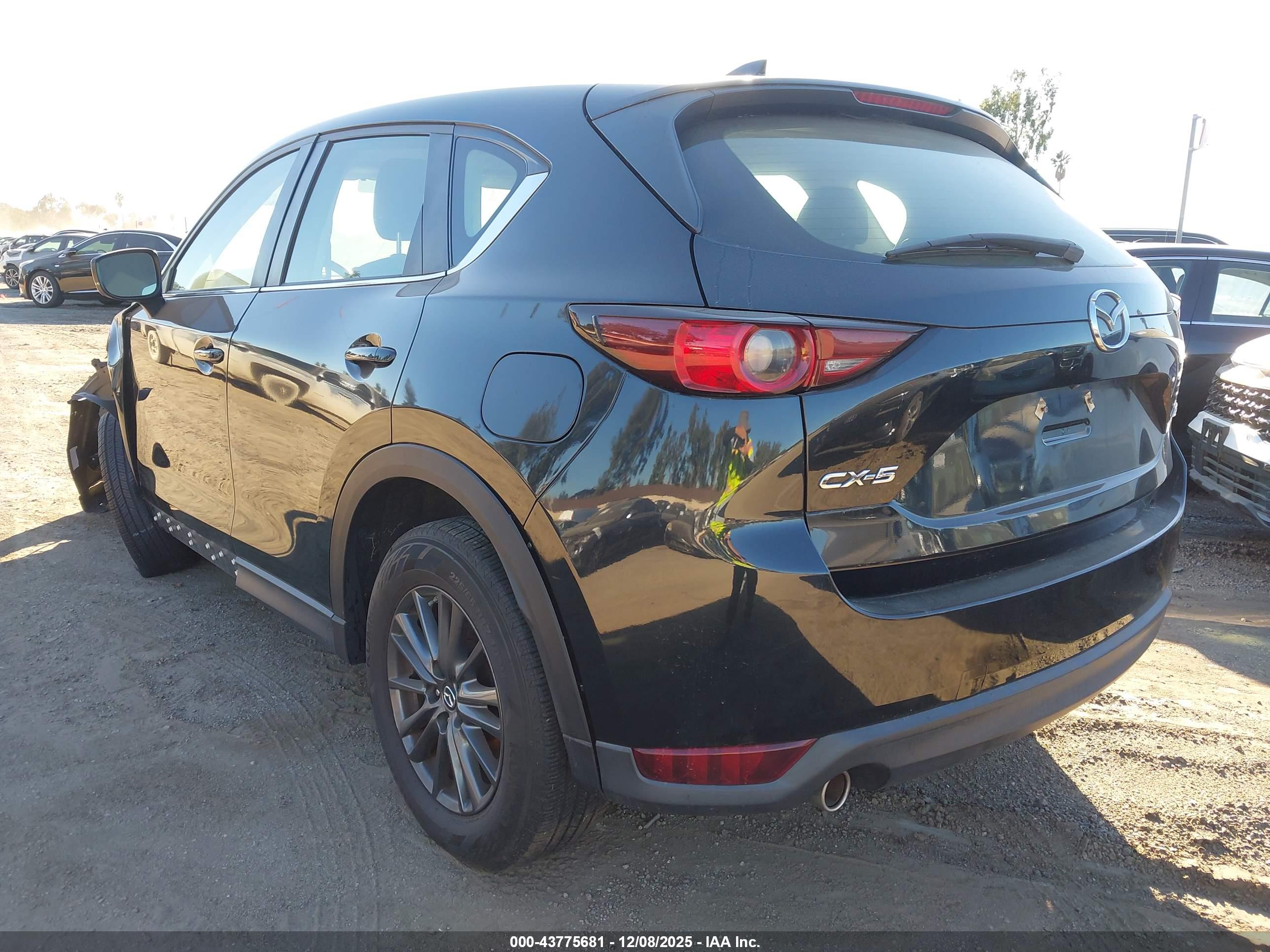 MAZDA CX-5 image 3