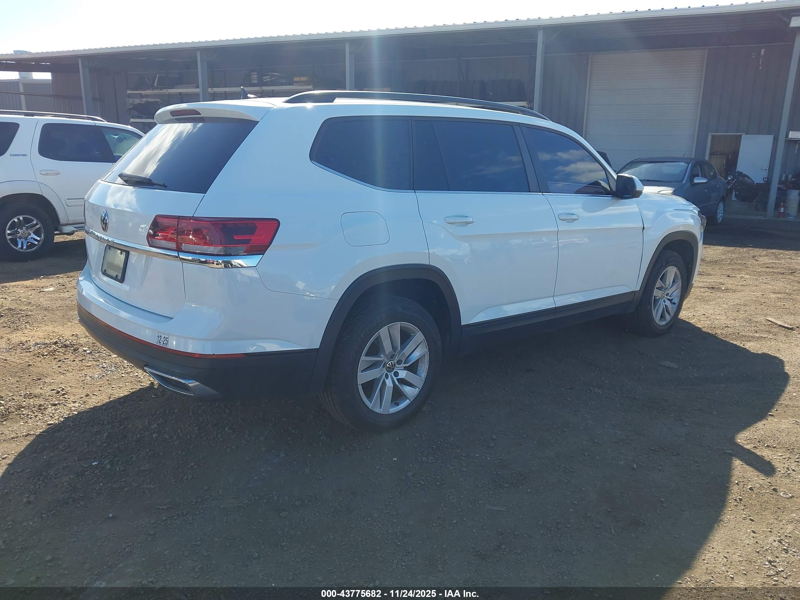 VOLKSWAGEN ATLAS image 4