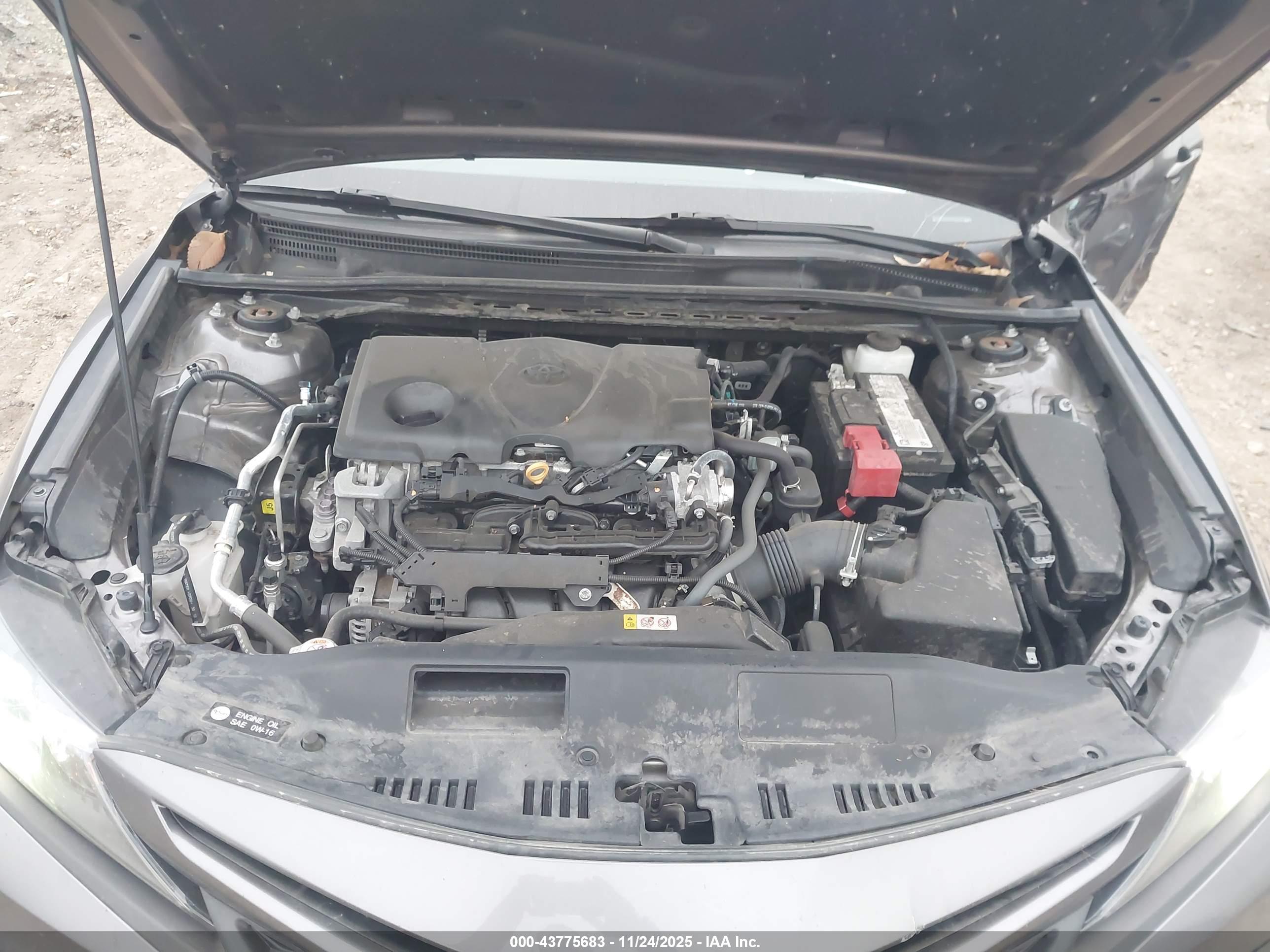 TOYOTA CAMRY image 10