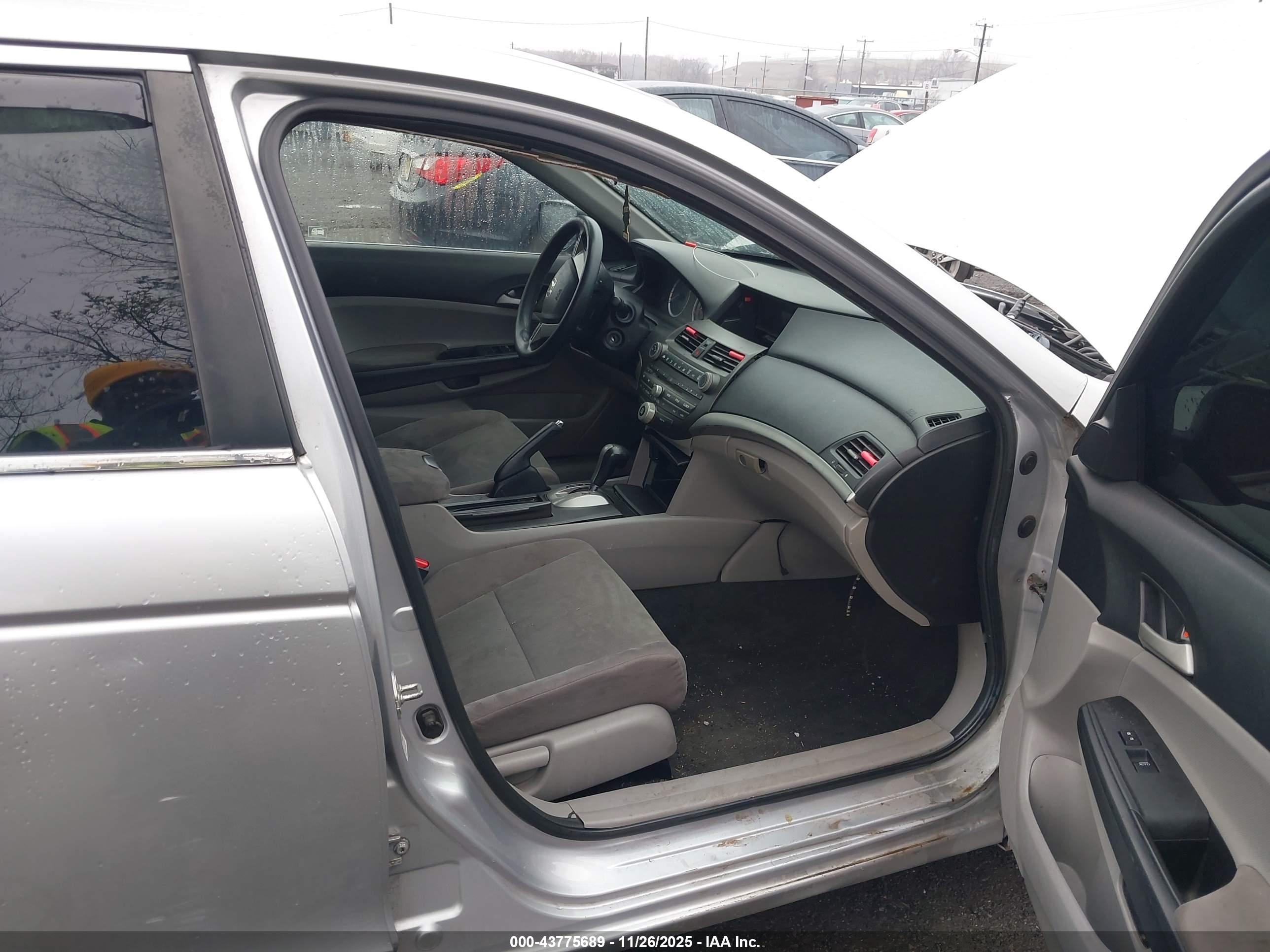 HONDA ACCORD image 5