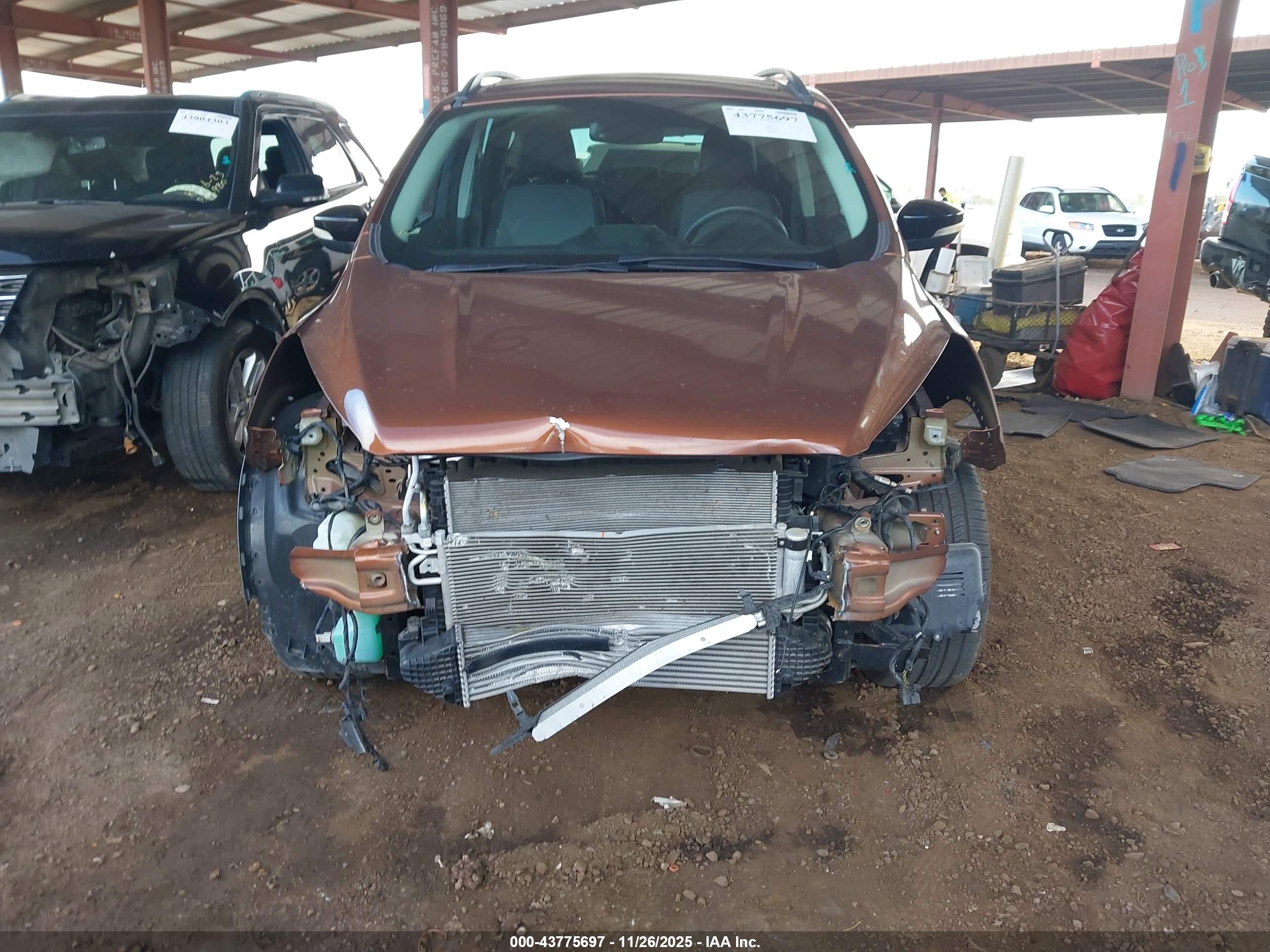 FORD ESCAPE image 6