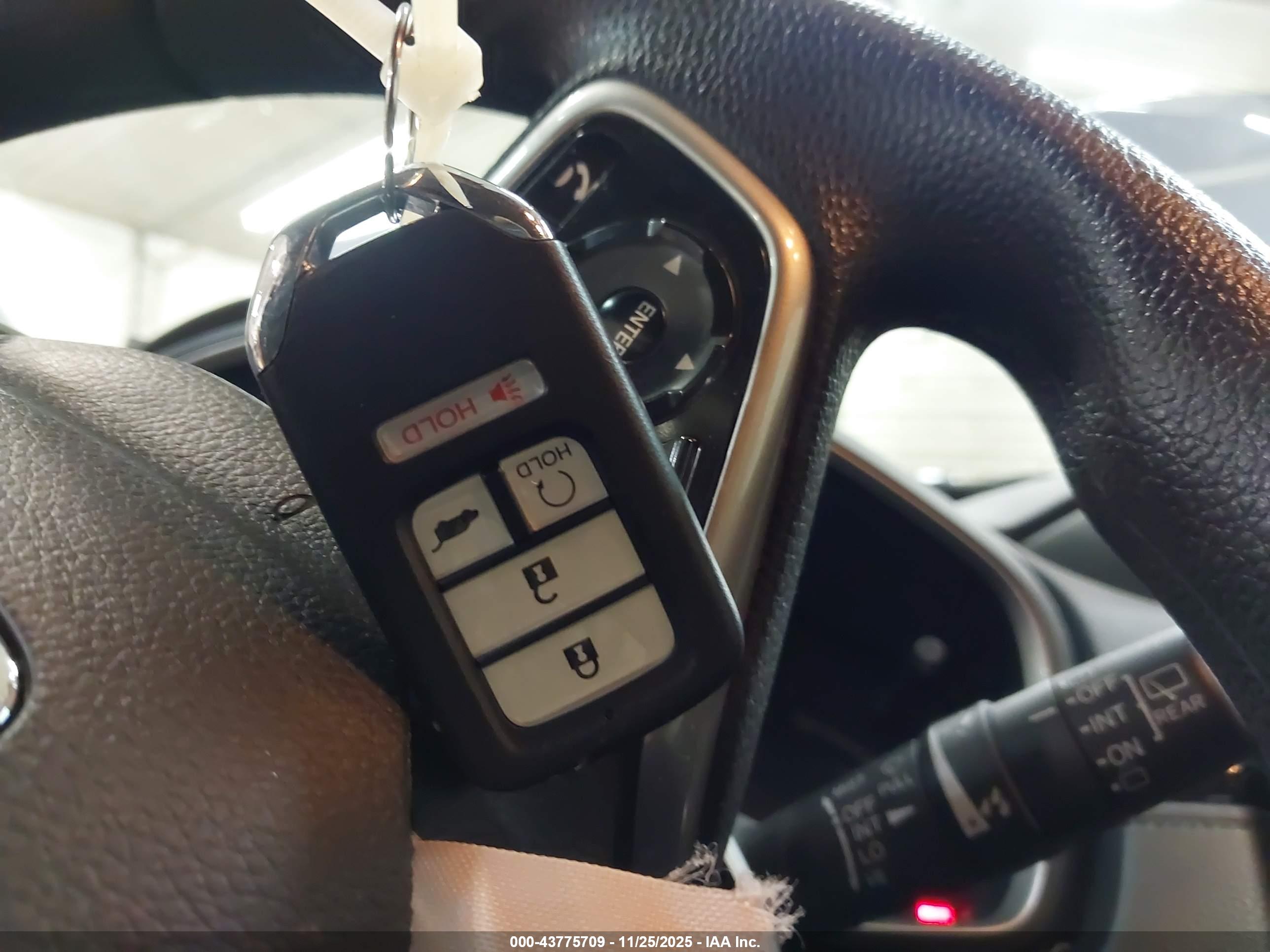 HONDA CR-V image 11