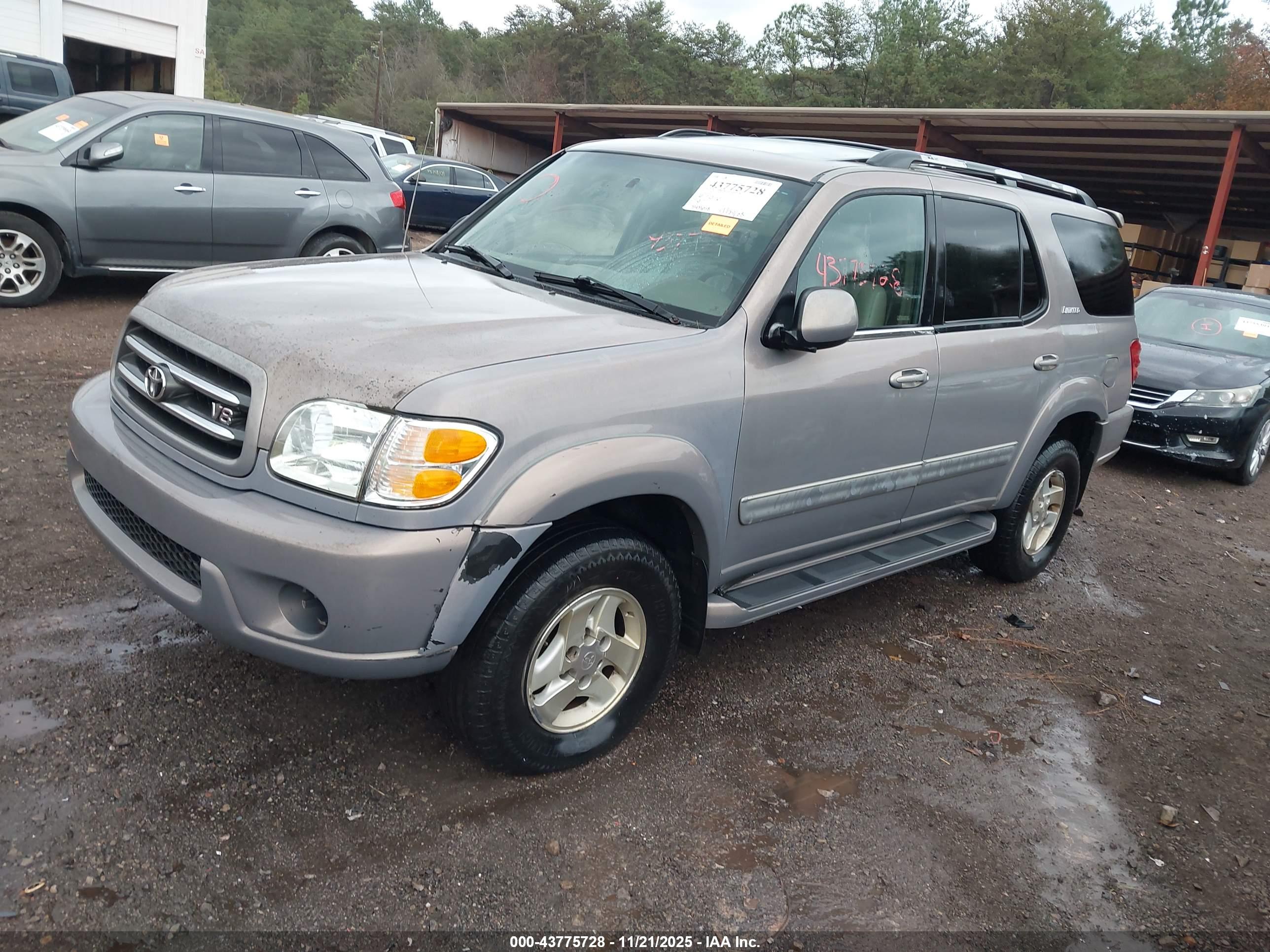 TOYOTA SEQUOIA image 2