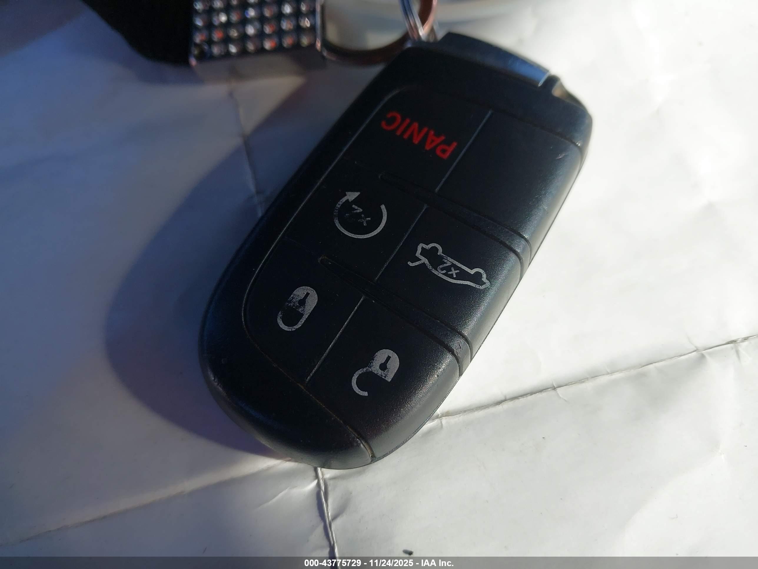 CHRYSLER 300C image 11