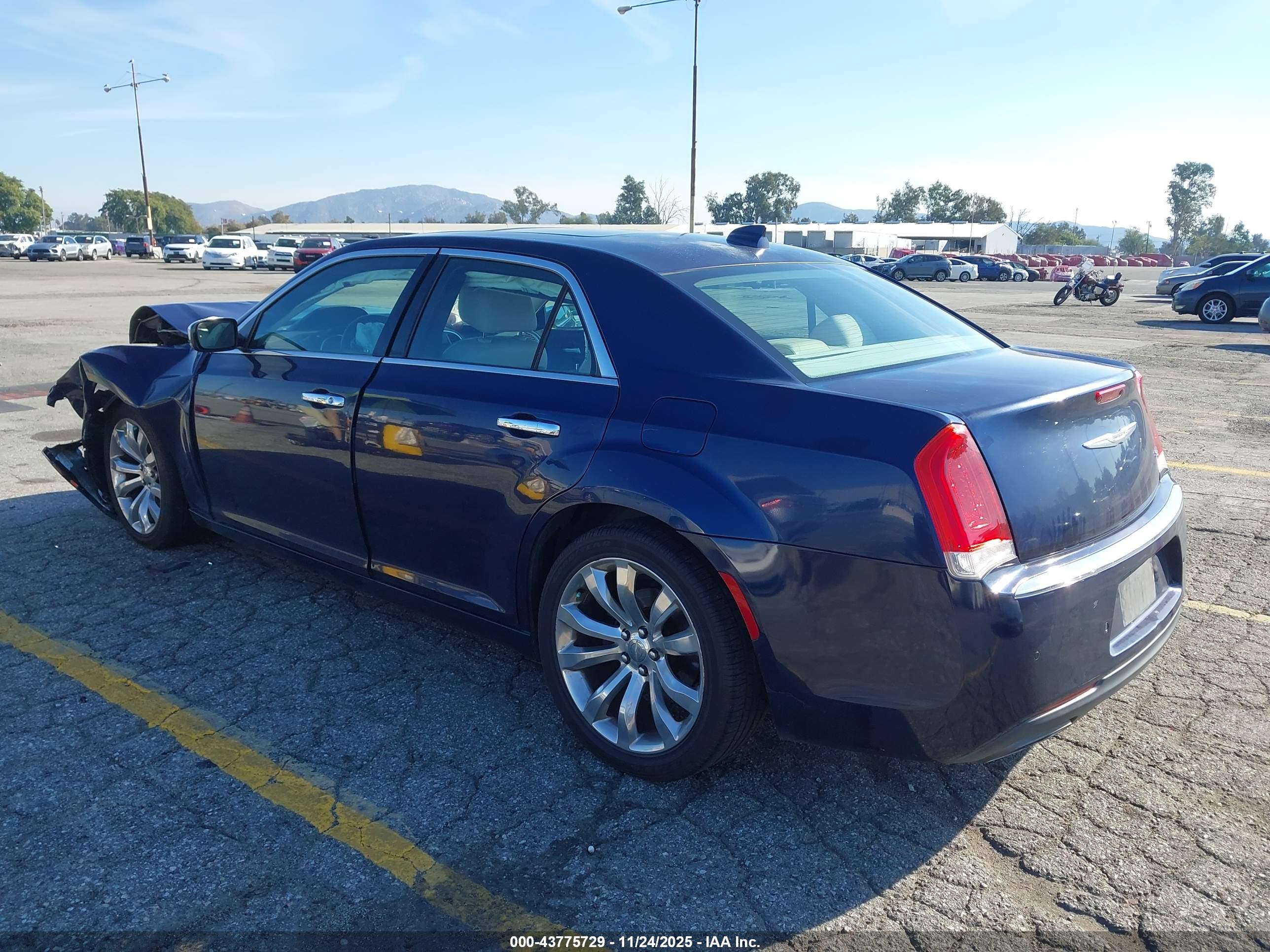 CHRYSLER 300C image 3