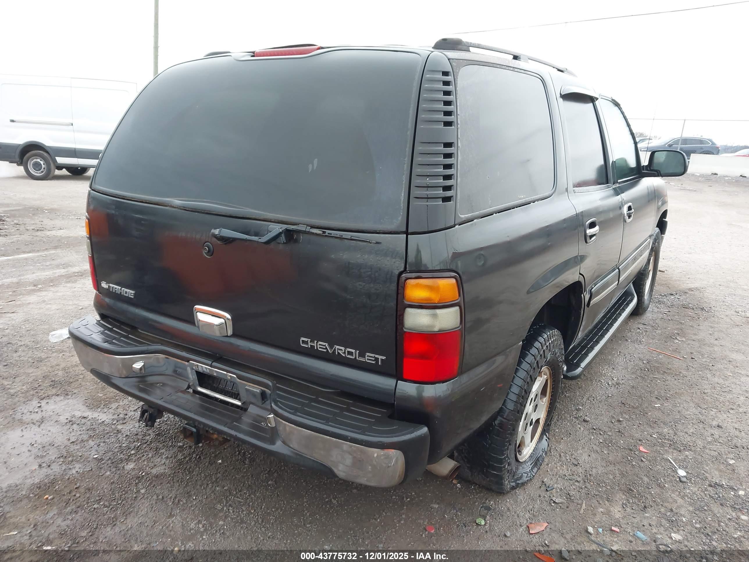 CHEVROLET TAHOE image 4