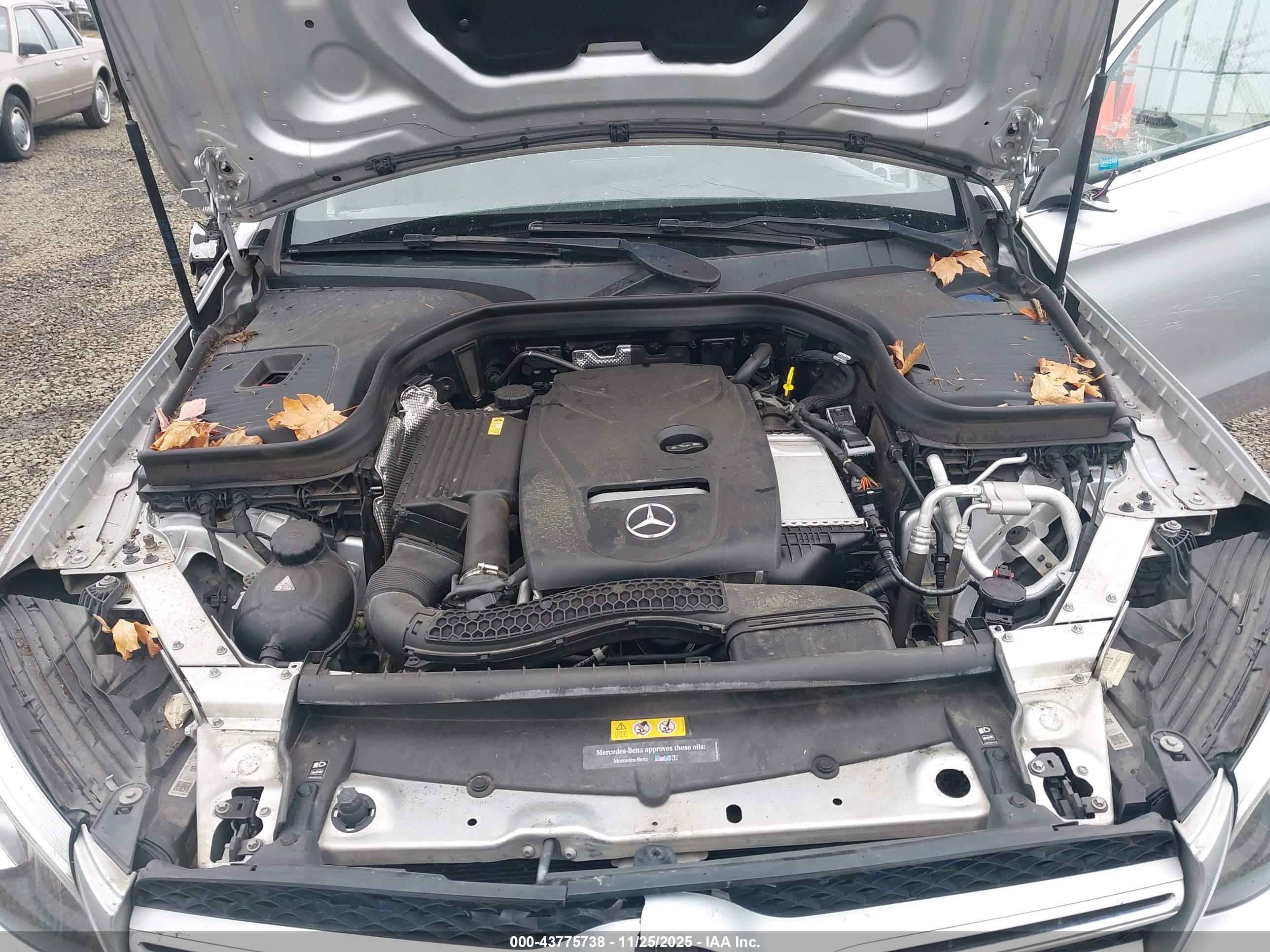 MERCEDES-BENZ GLC image 10