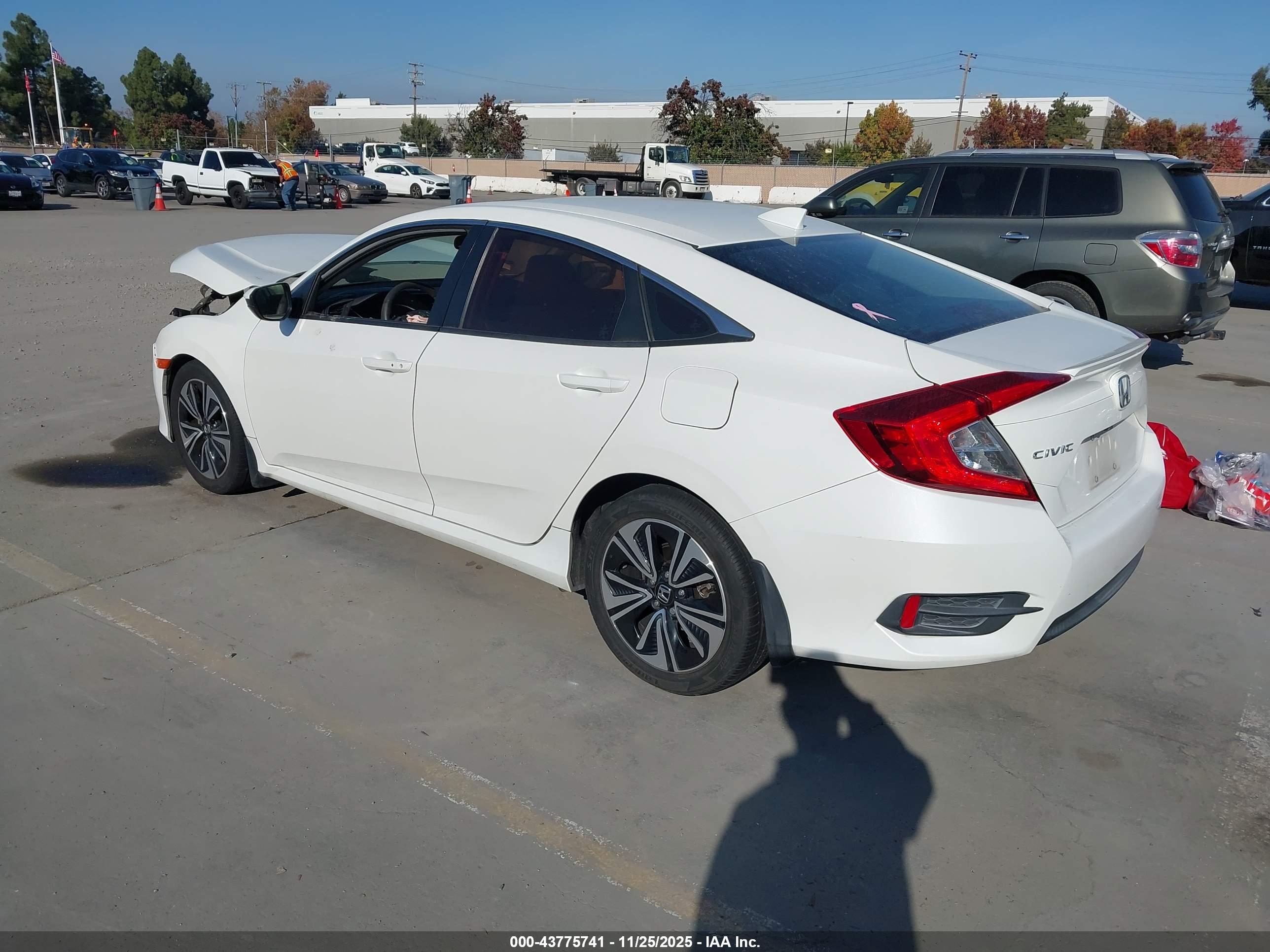 HONDA CIVIC image 3