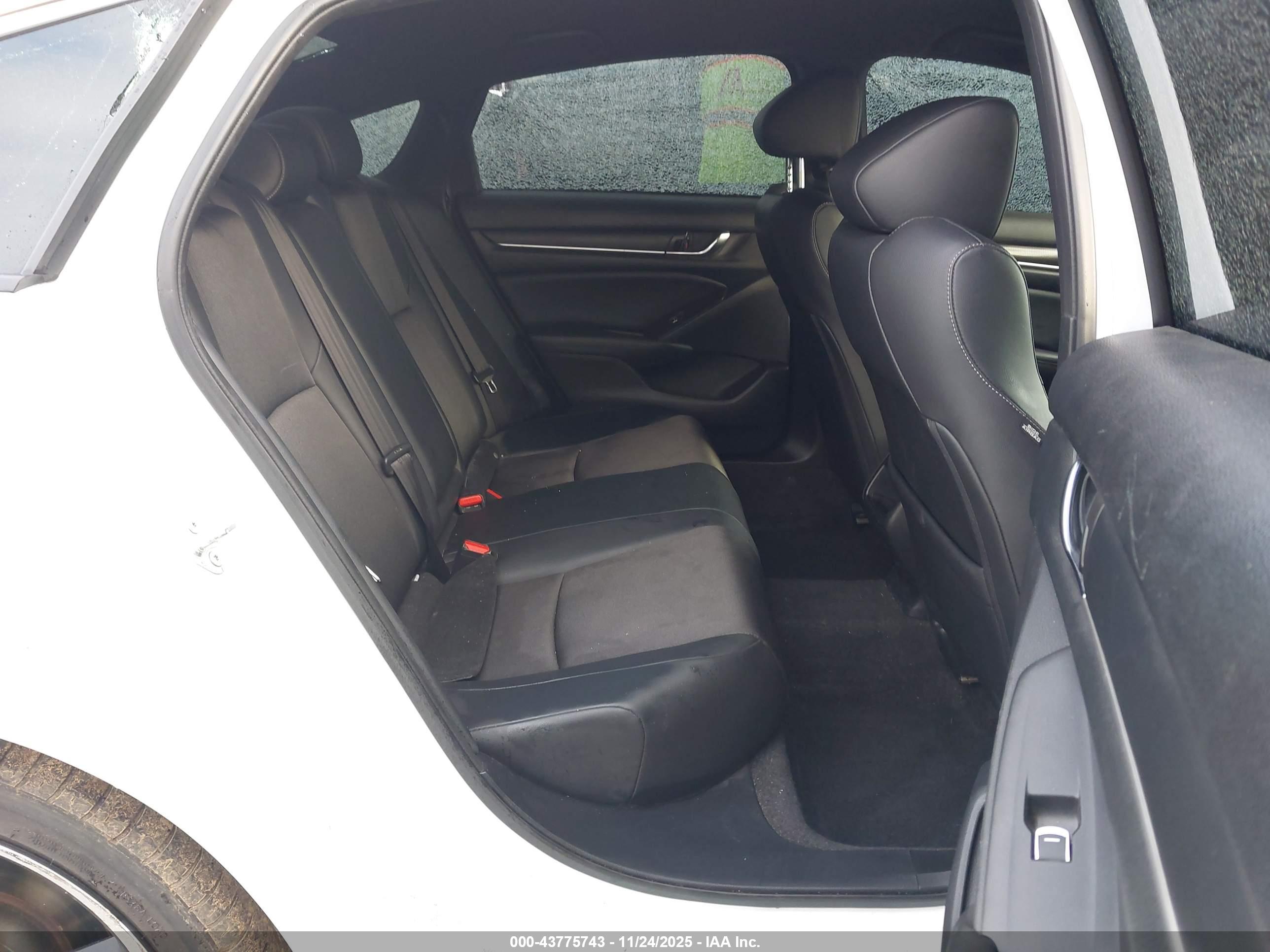 HONDA ACCORD image 8