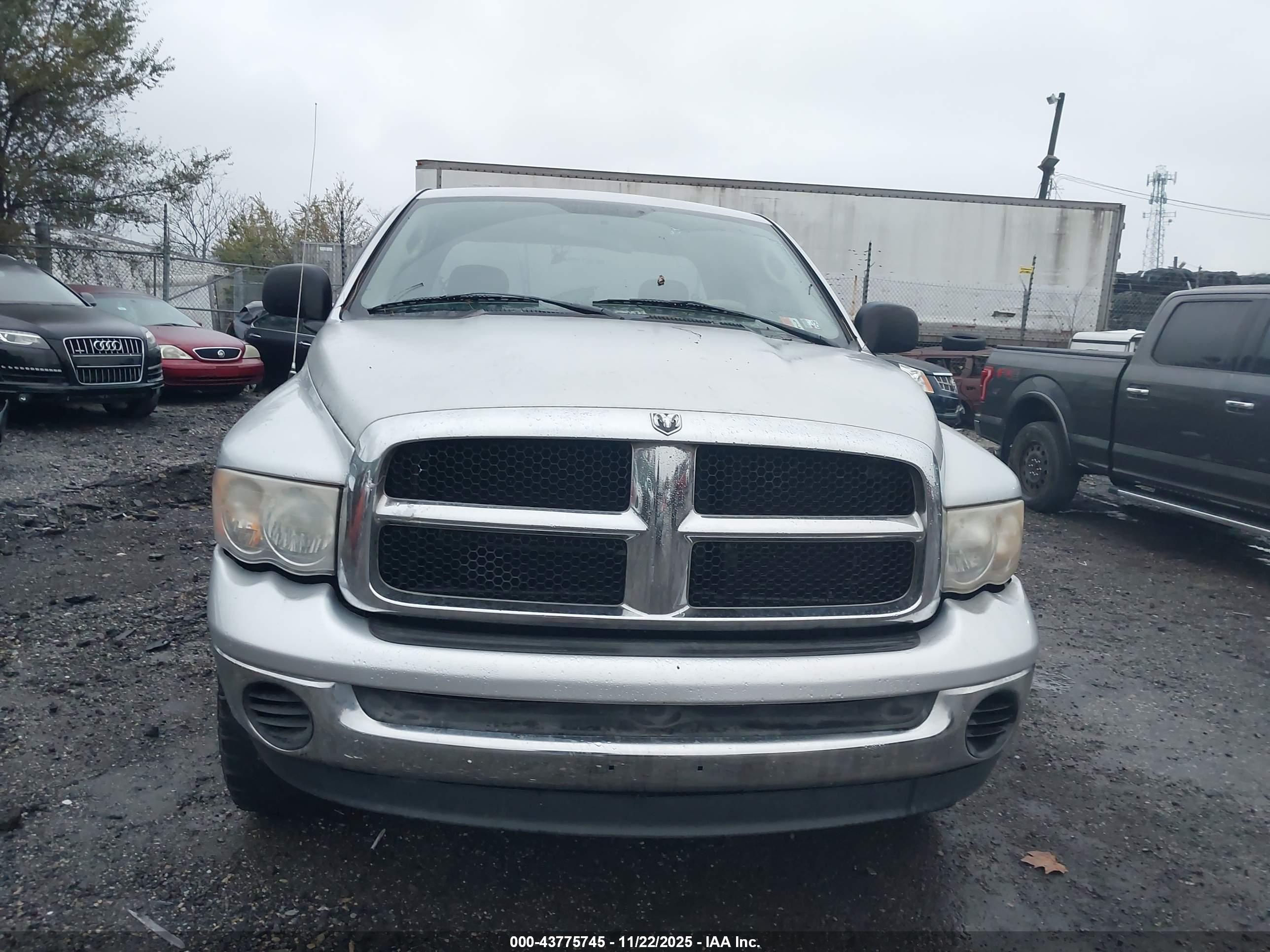DODGE RAM image 6