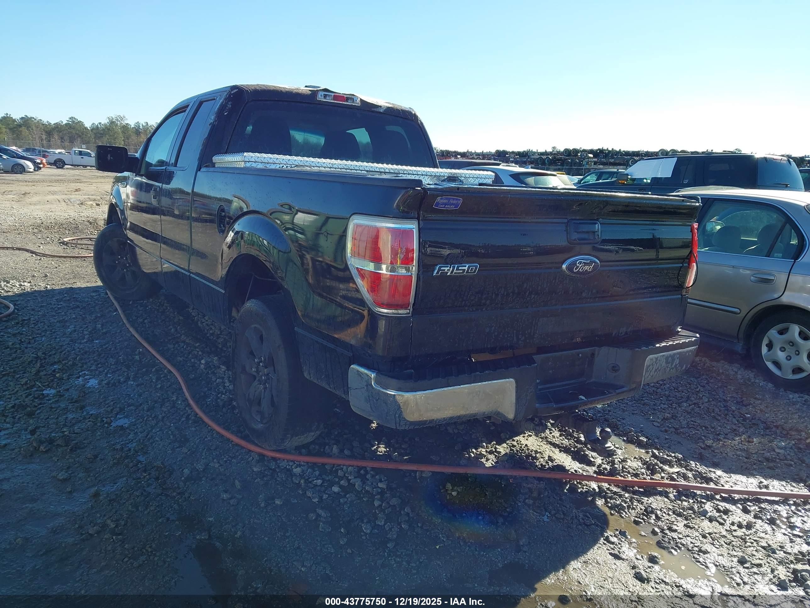 FORD F-150 image 3