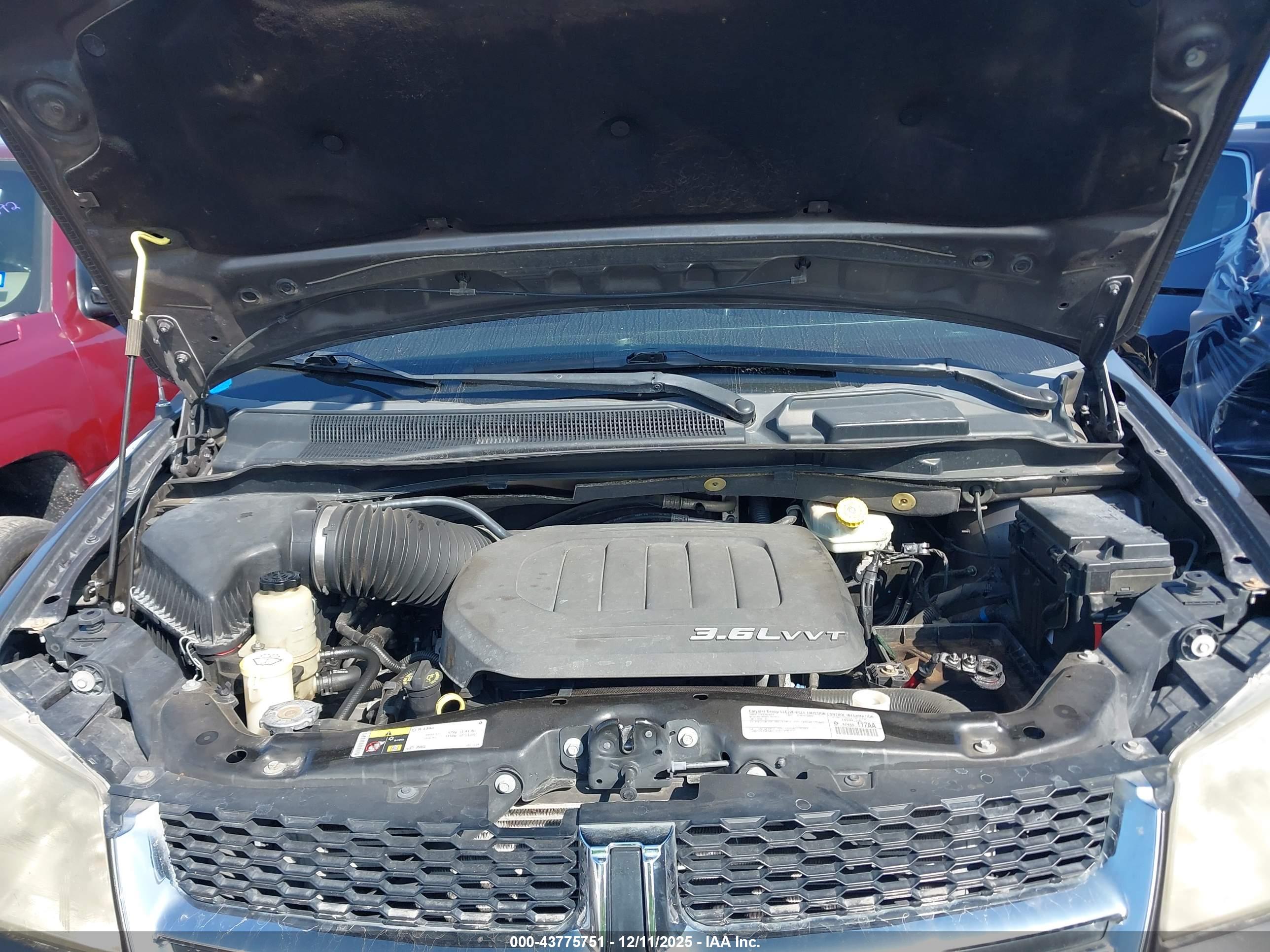 DODGE GRAND image 10