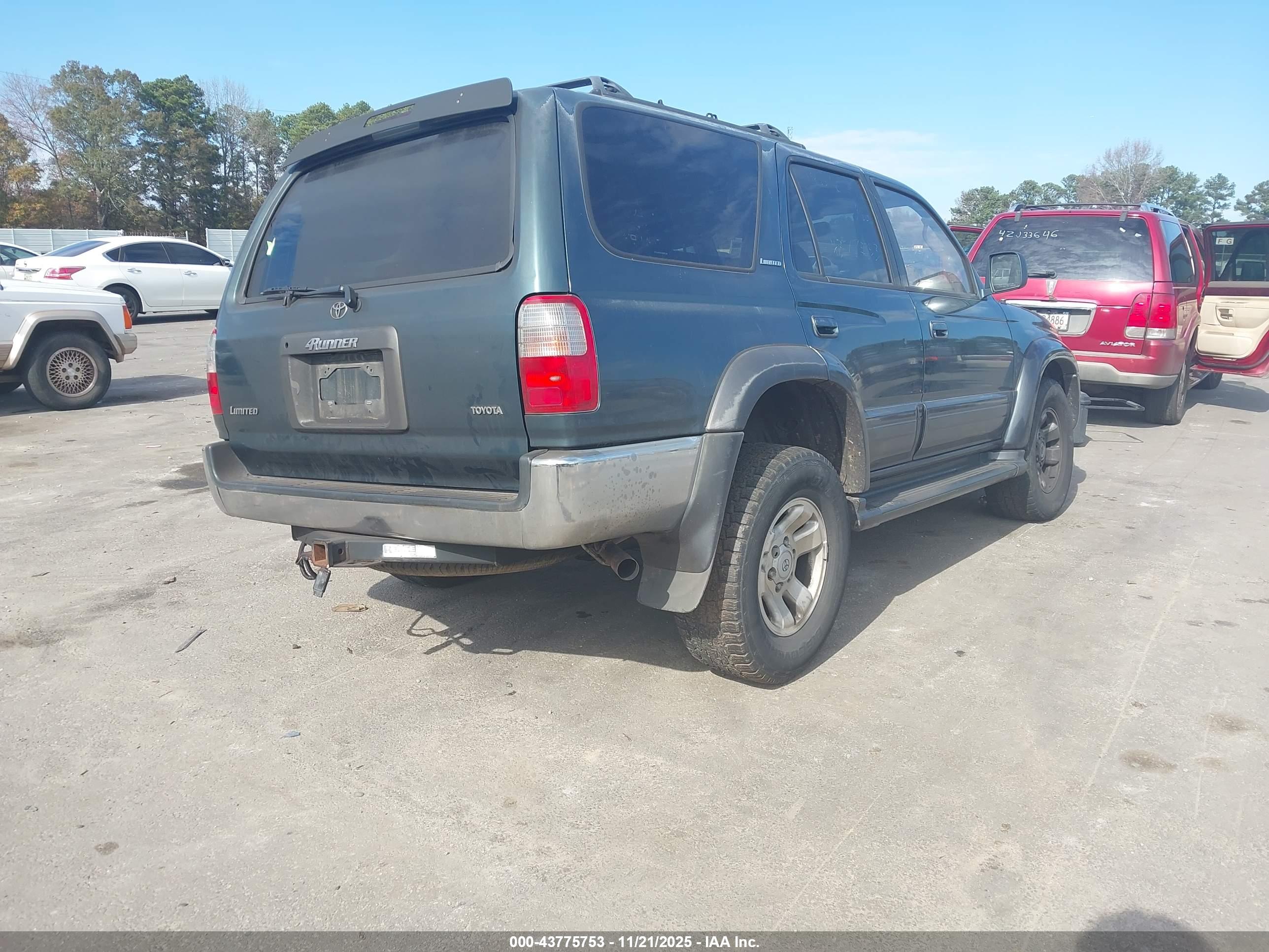TOYOTA 4RUNNER image 4