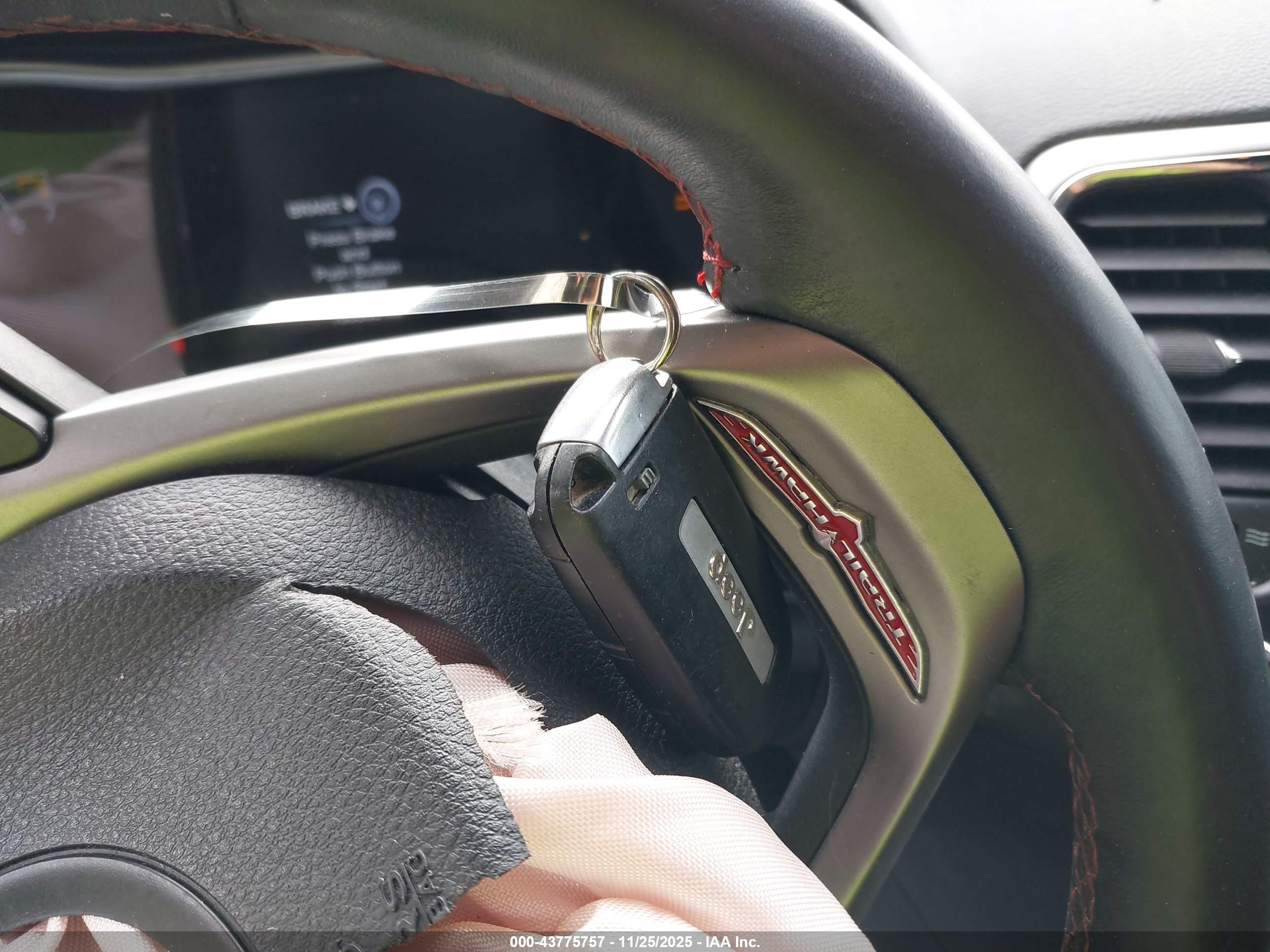 JEEP GRAND image 11